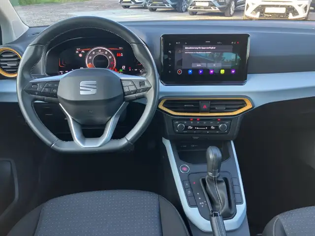 Seat Arona view 14