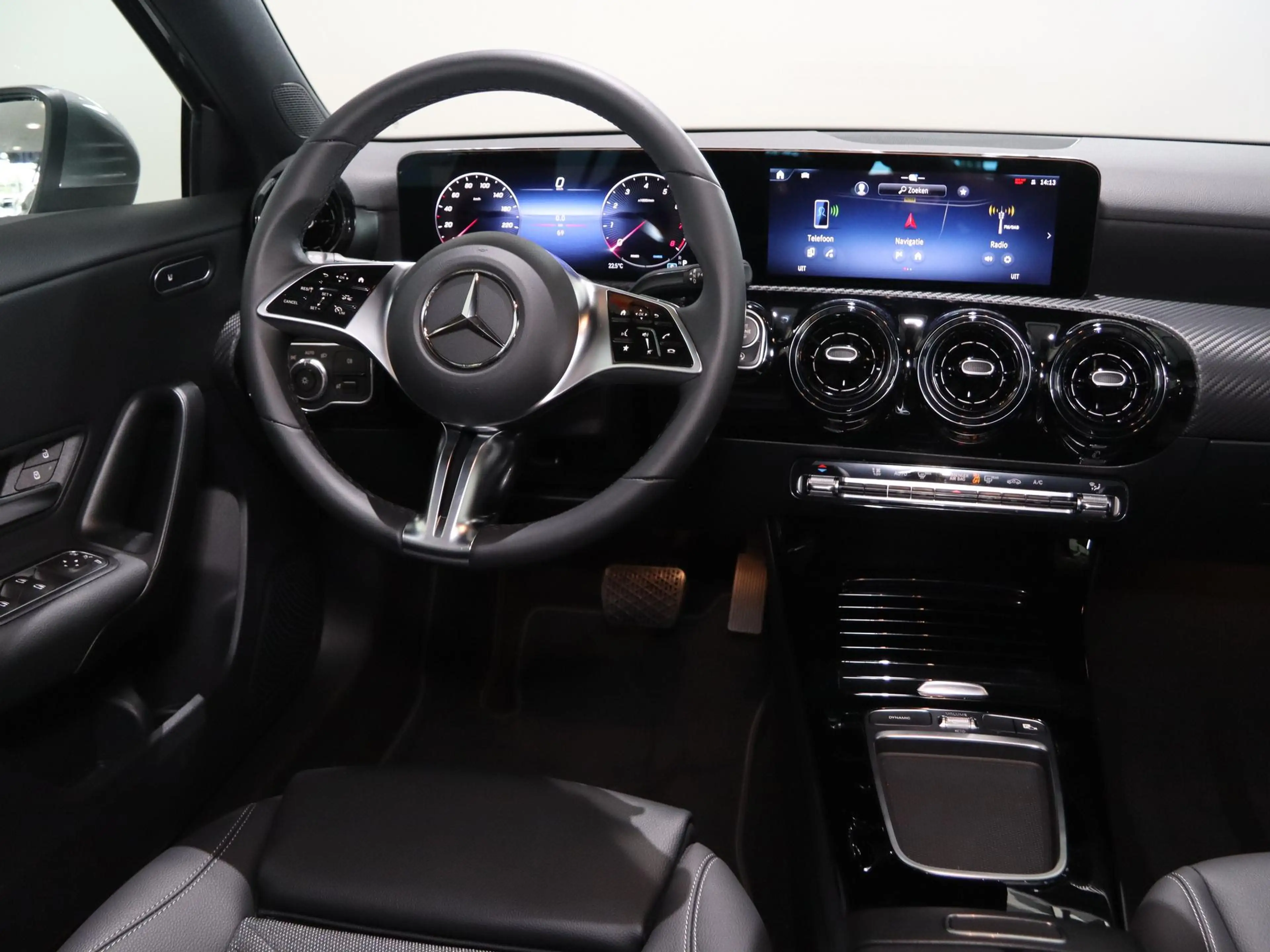 Mercedes-Benz A 180 Star Edition | Voorstoelen verwarmd | Achteruitrij — photo 9