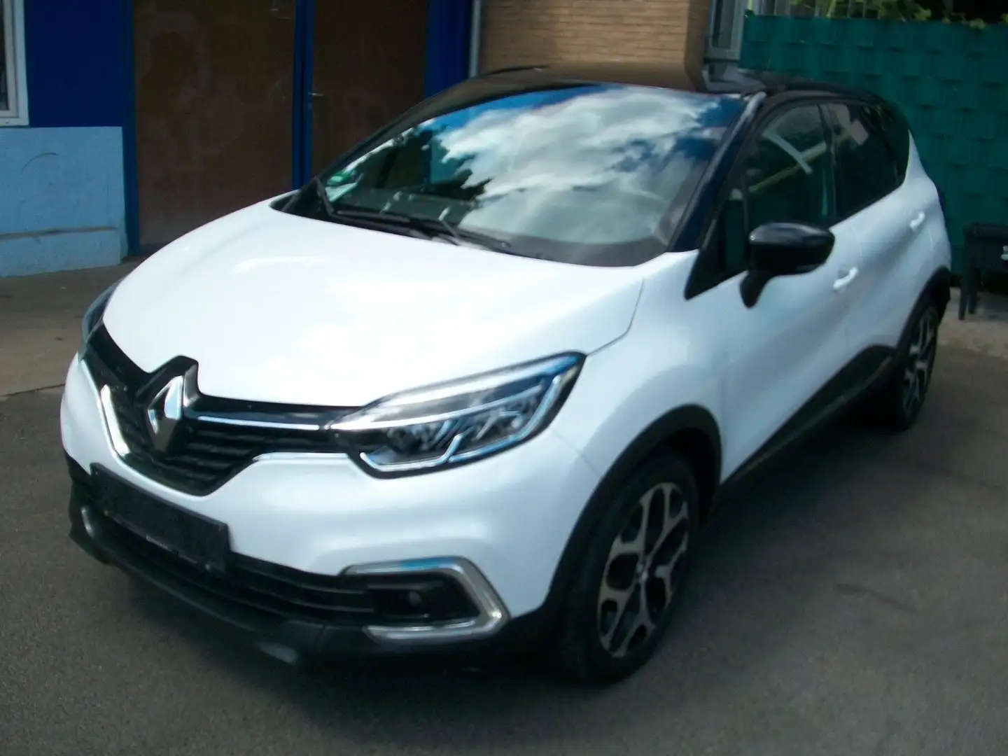 Renault Captur 1.5 dCi*Aut*Leder*Klima*Navi*R-Cam*Euro6* Schwarz - 1
