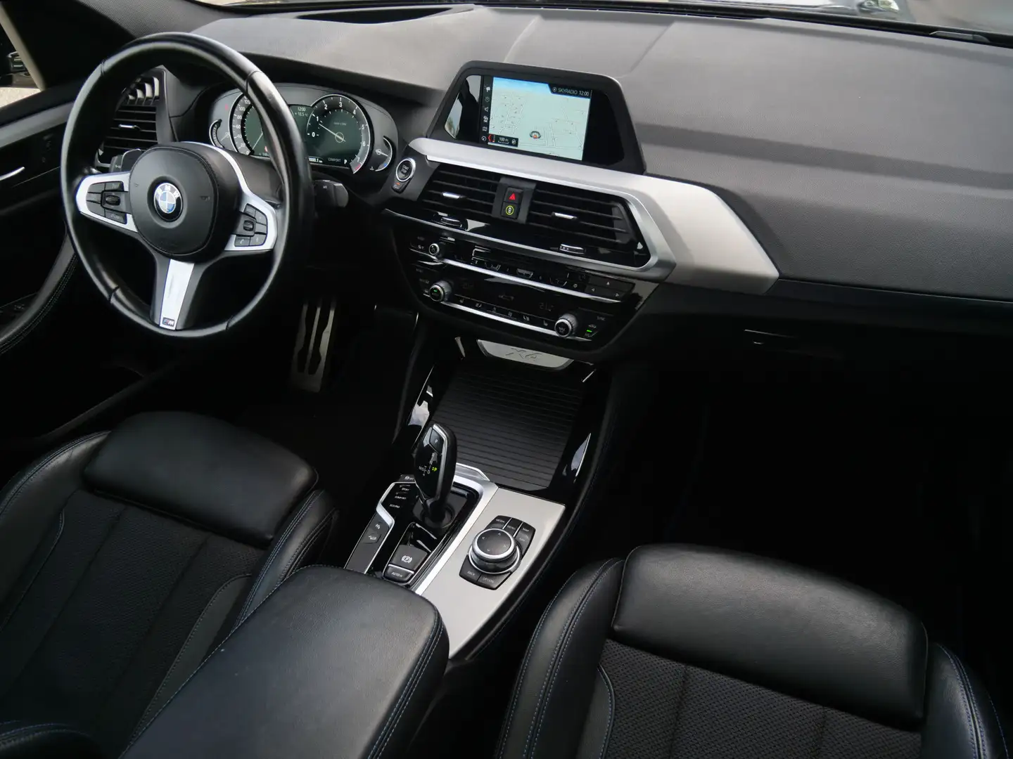 BMW X4 xDrive20i 184 Pk Automaat High Executive Navigatie Zwart - 2