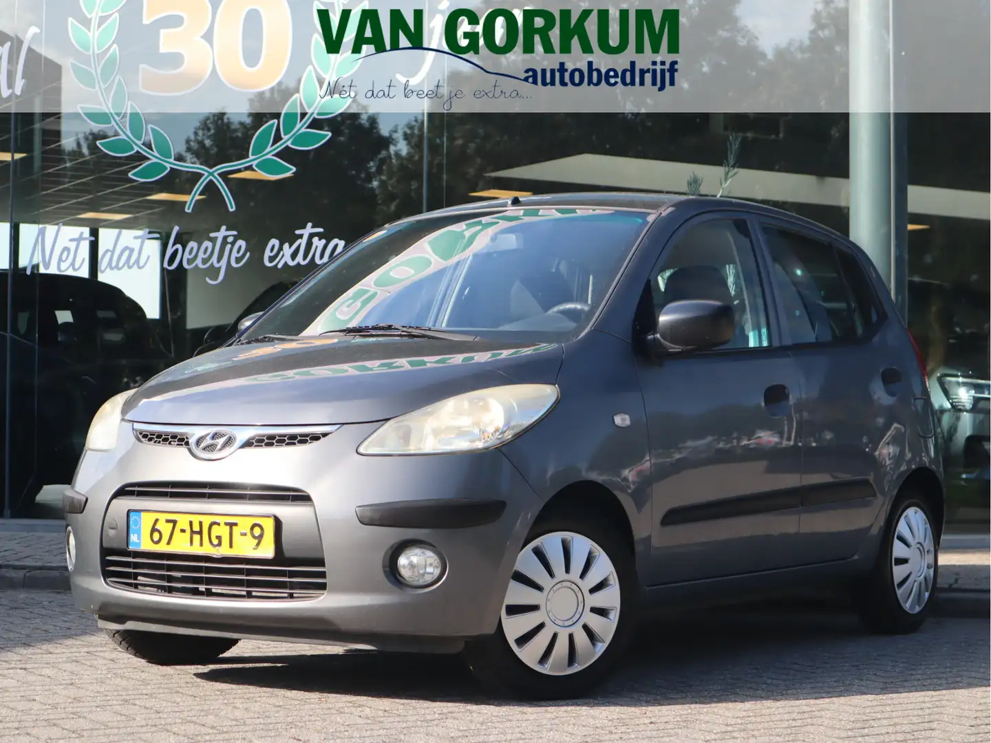 Hyundai i10 1.1 Active Cool / APK Augustus 2026 Gris - 1