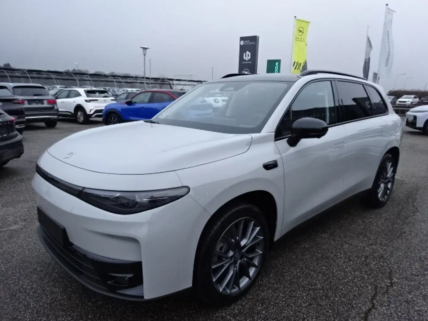 Leapmotor C10 Elektro 70kWh Design *AKTIONPREIS* Grau - 2