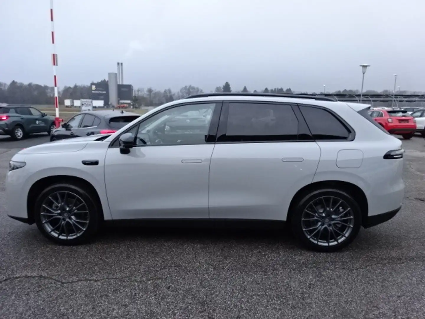 Leapmotor C10 Elektro 70kWh Design *AKTIONPREIS* Grau - 1