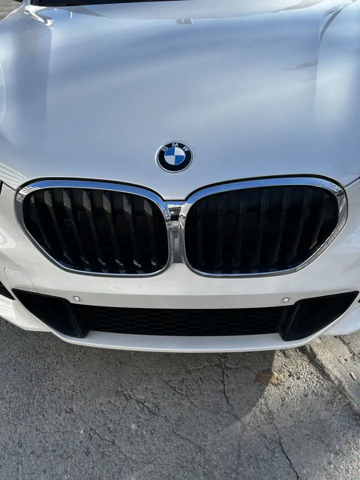 BMW X1 снимка BMW X1