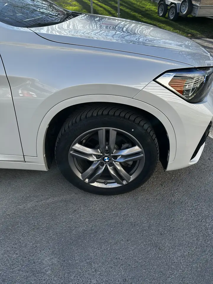 BMW X1 снимка BMW X1