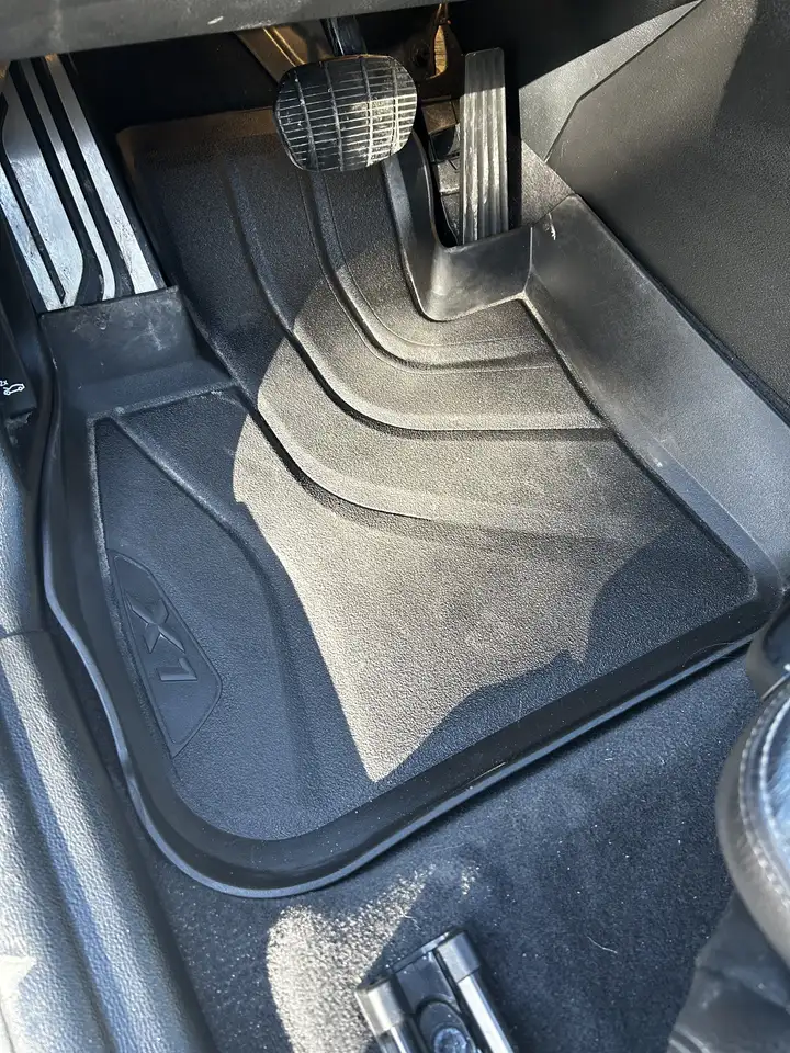 BMW X1 снимка BMW X1