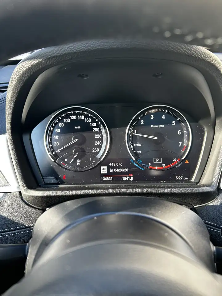 BMW X1 снимка BMW X1