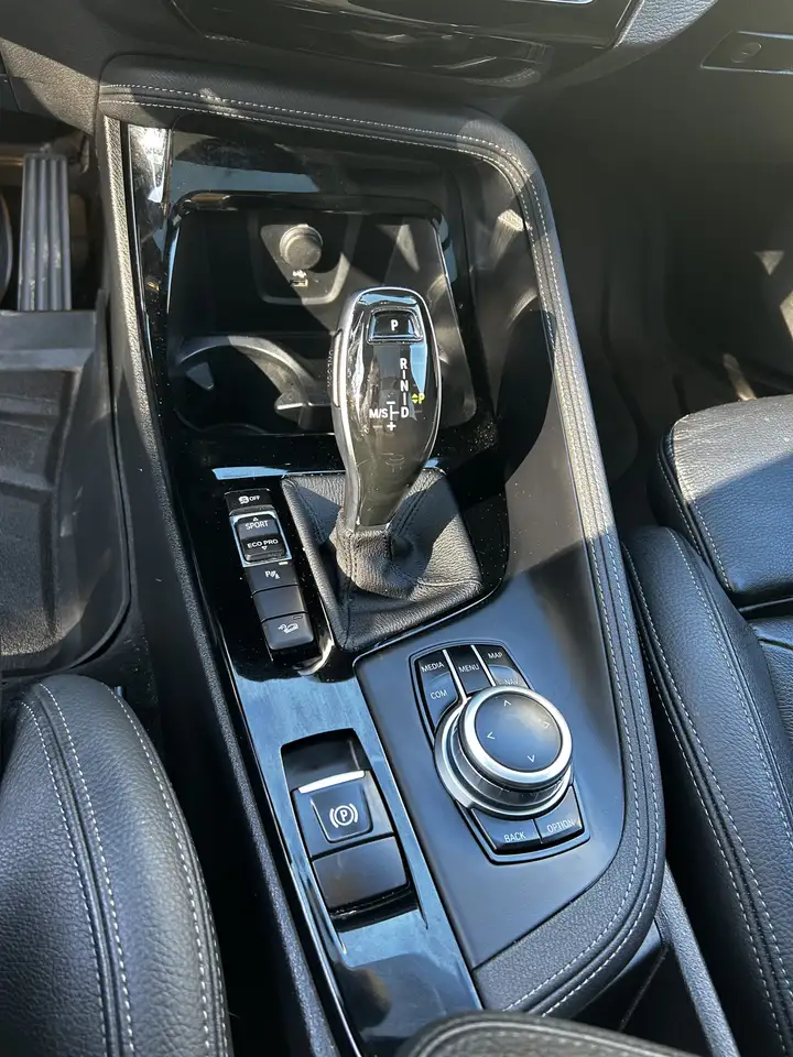 BMW X1 снимка BMW X1