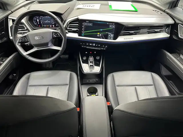 Audi Q4 e-tron view 12