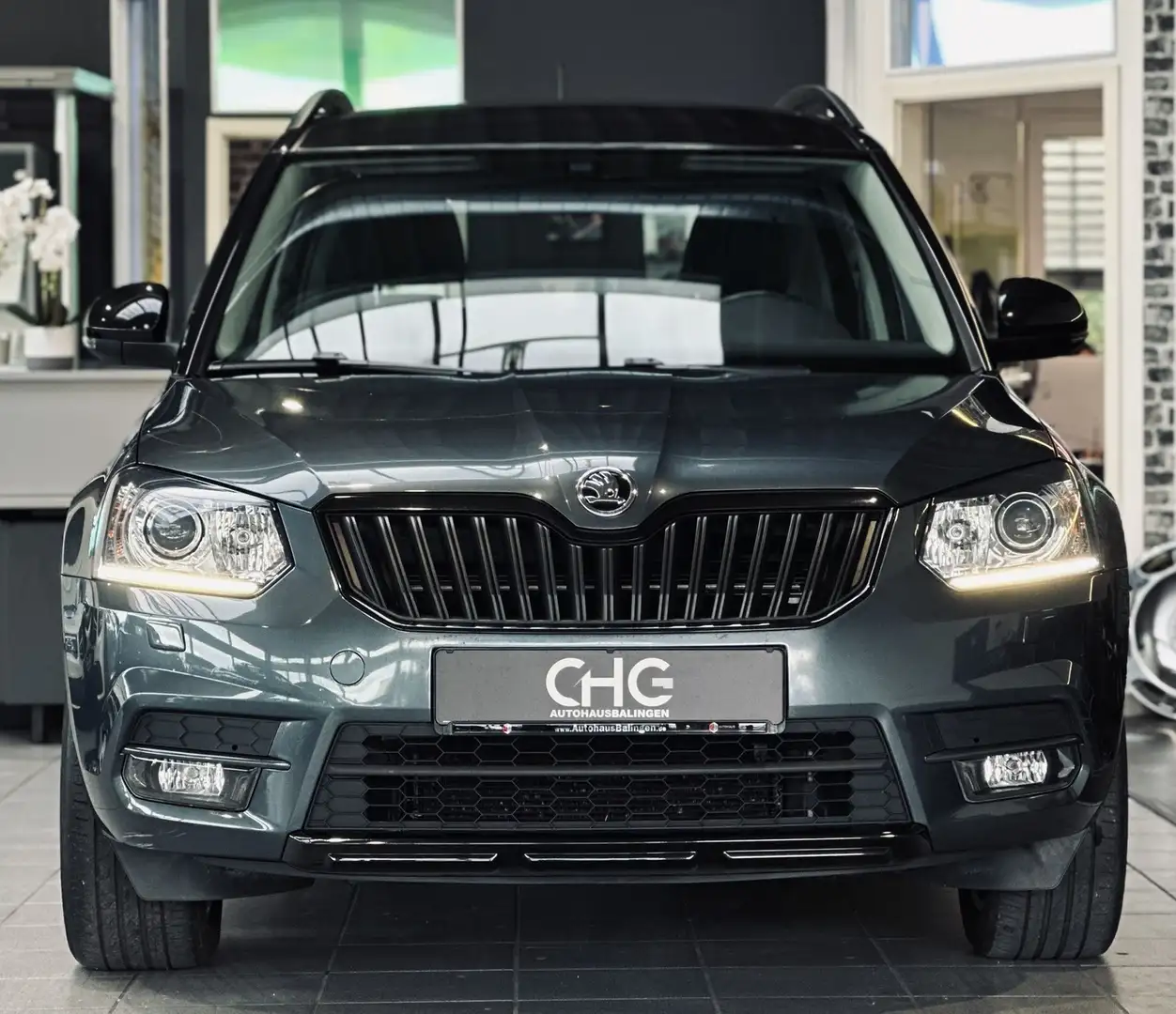 Skoda Yeti Monte Carlo 4x4 AHK|XENON|LED|SHZ|EP-HILFE Grau - 2