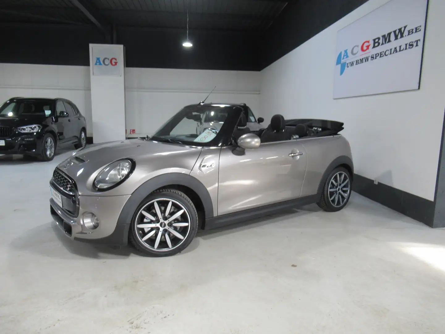 MINI Cooper SD Cabrio Aut Navi Leder PDC British Excitement Sportstoel ! Grau - 2