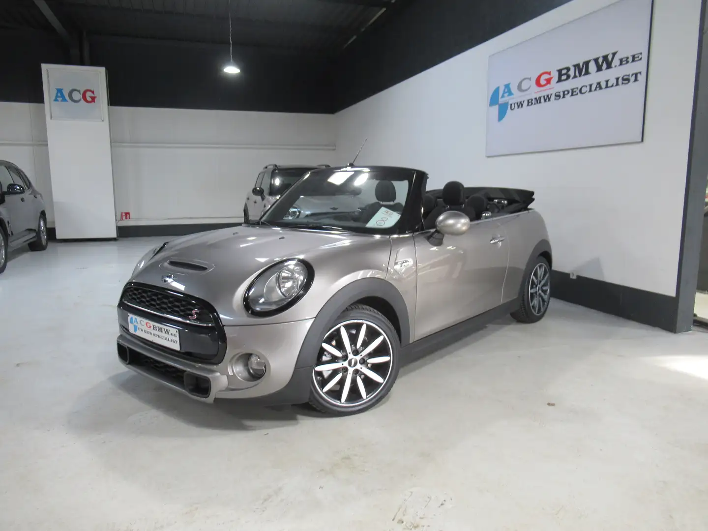 MINI Cooper SD Cabrio Aut Navi Leder PDC British Excitement Sportstoel ! Grau - 1