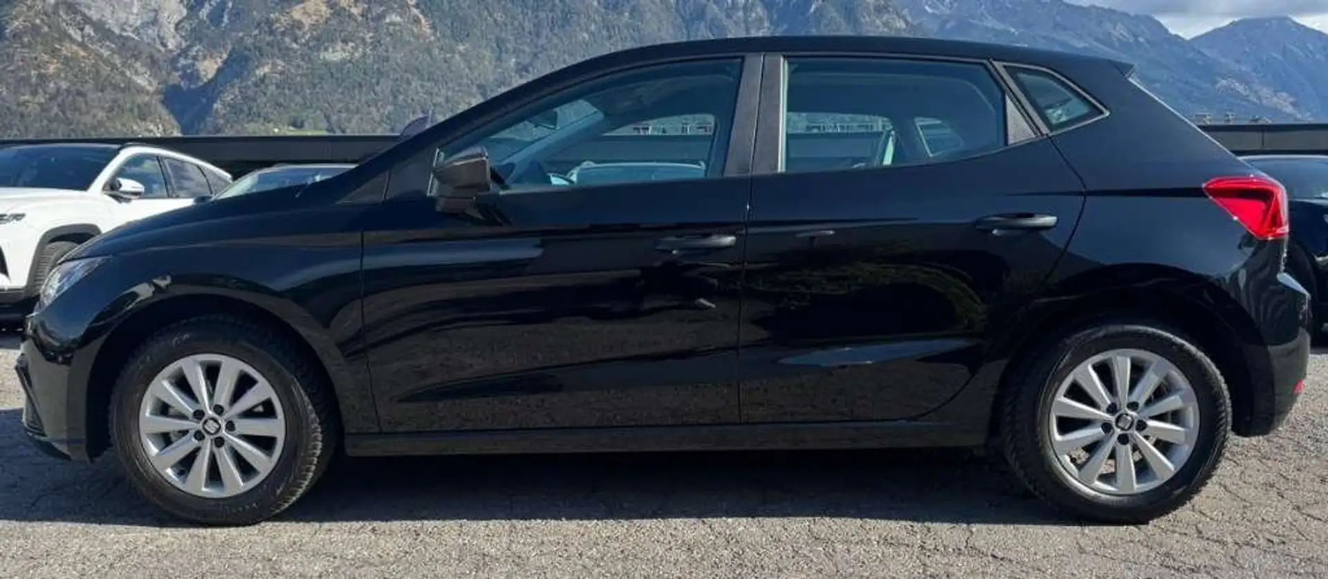 SEAT Ibiza Ibiza 1,0 Reference Reference Schwarz - 2