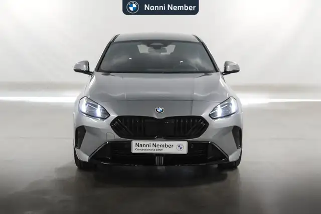 BMW 1 Series view 2