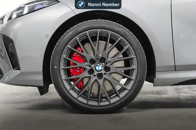 BMW 1 Series view 7