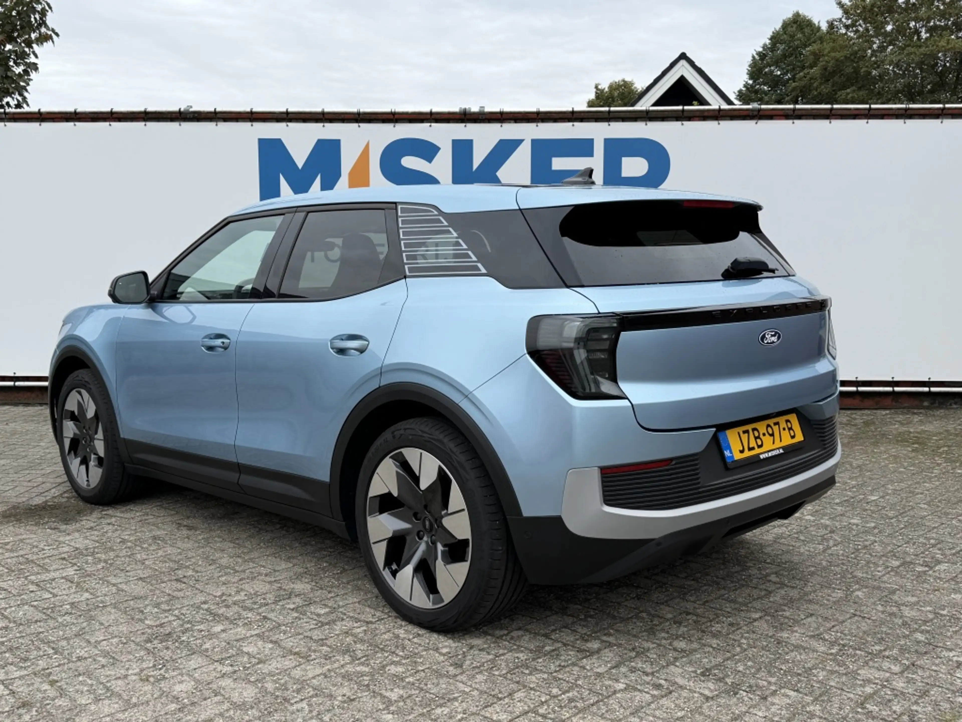 Ford Explorer Prem ExtR RWD 77 kWh — photo 10