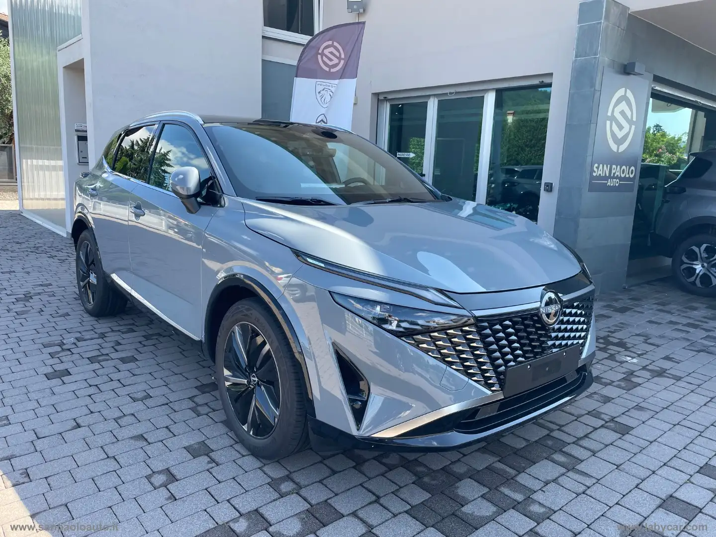 Nissan Qashqai MHEV 140 CV Tekna Gris - 1
