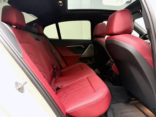 BMW M view 15