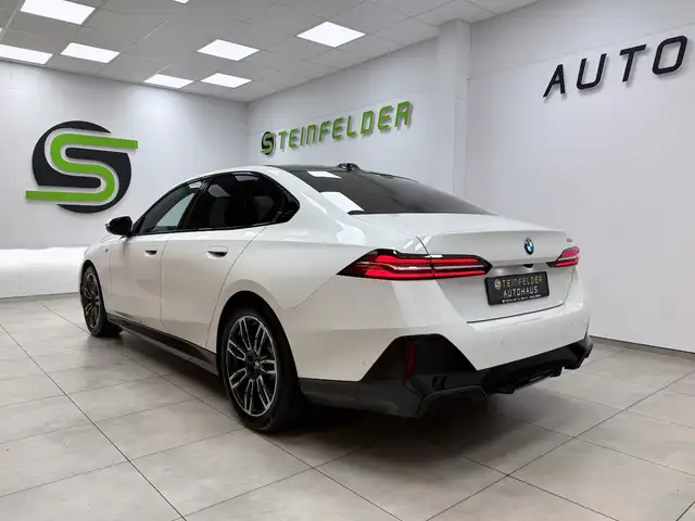 BMW M view 5
