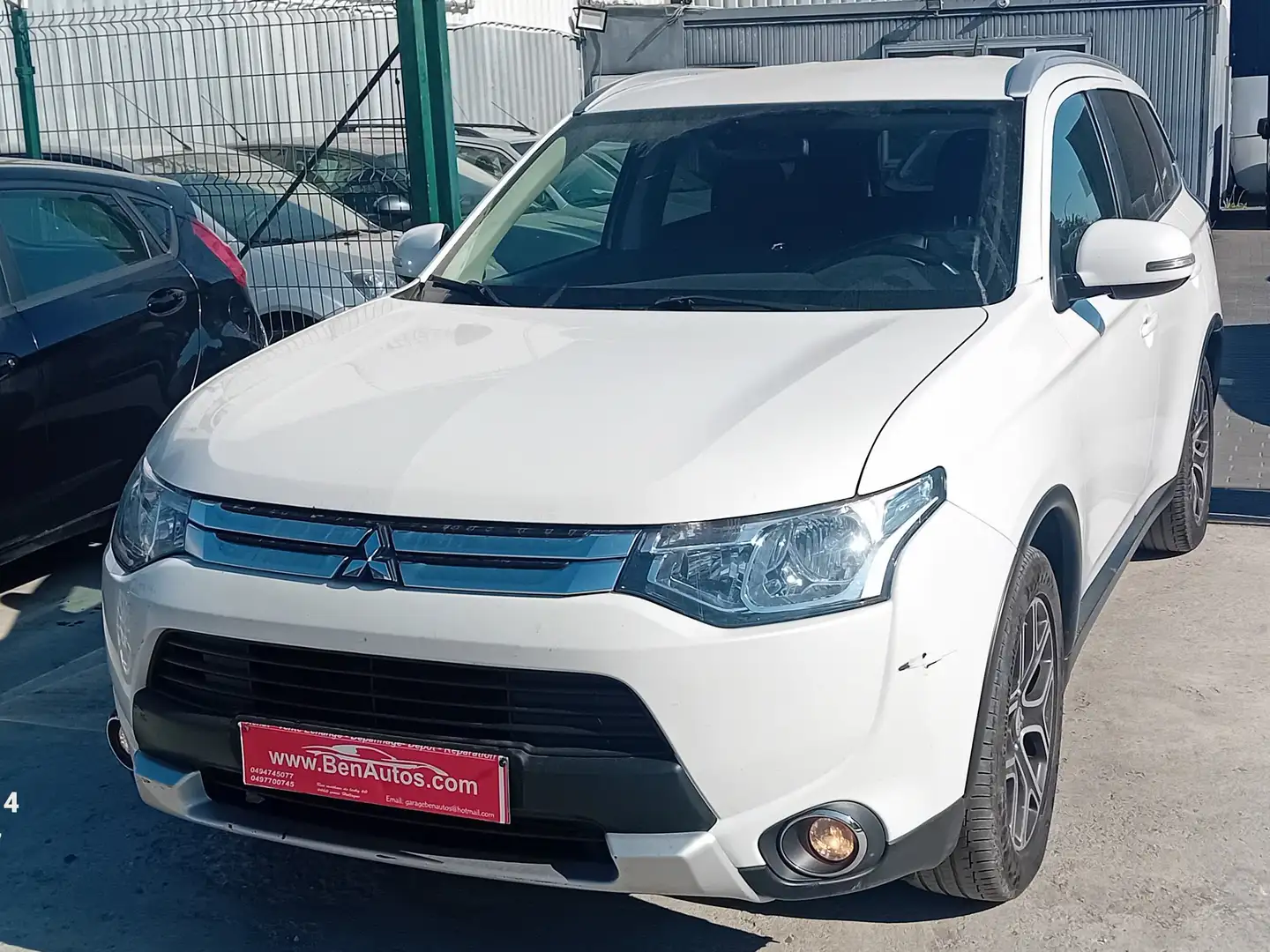 Mitsubishi Outlander 2.2 DI-D 4WD Instyle Blanc - 2