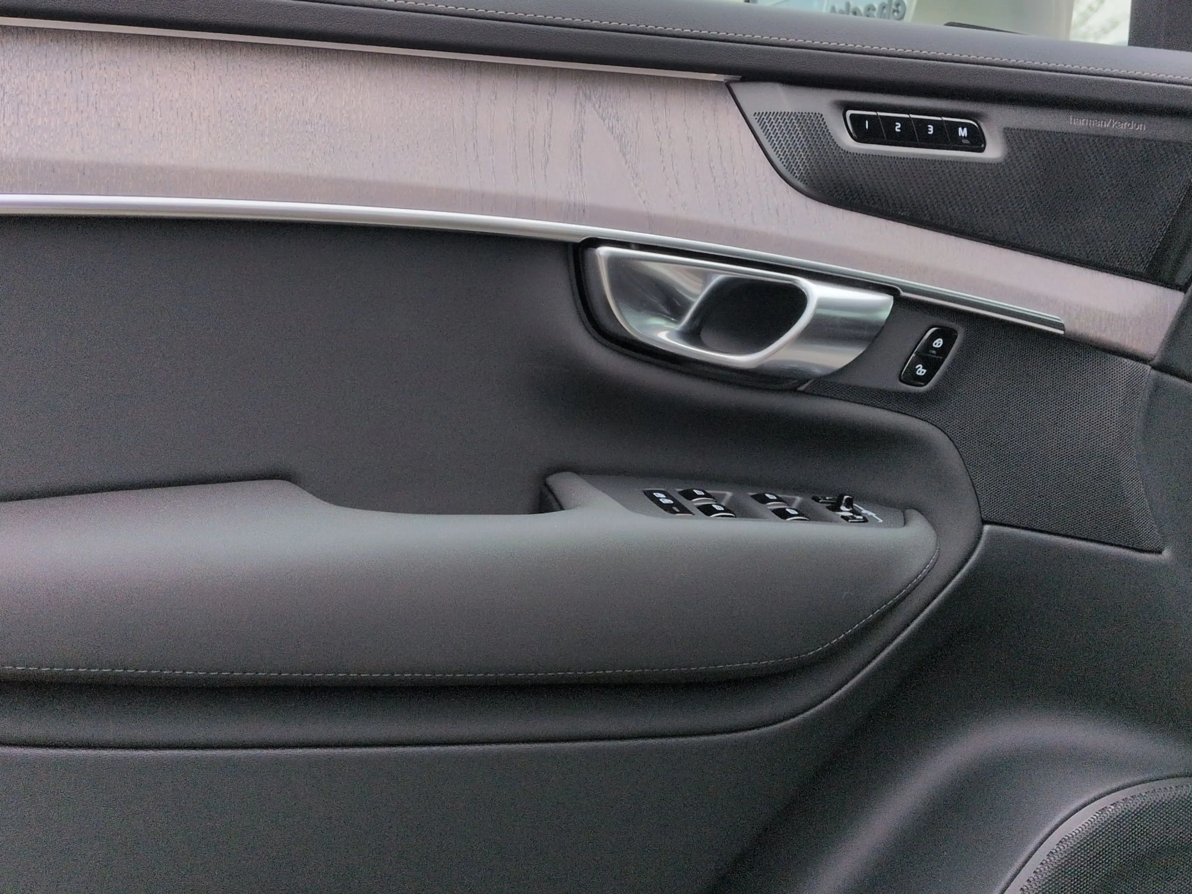 Volvo XC90 XC90 T8 AWD Ultra Bright+Nappa+Massage+21" — photo 8