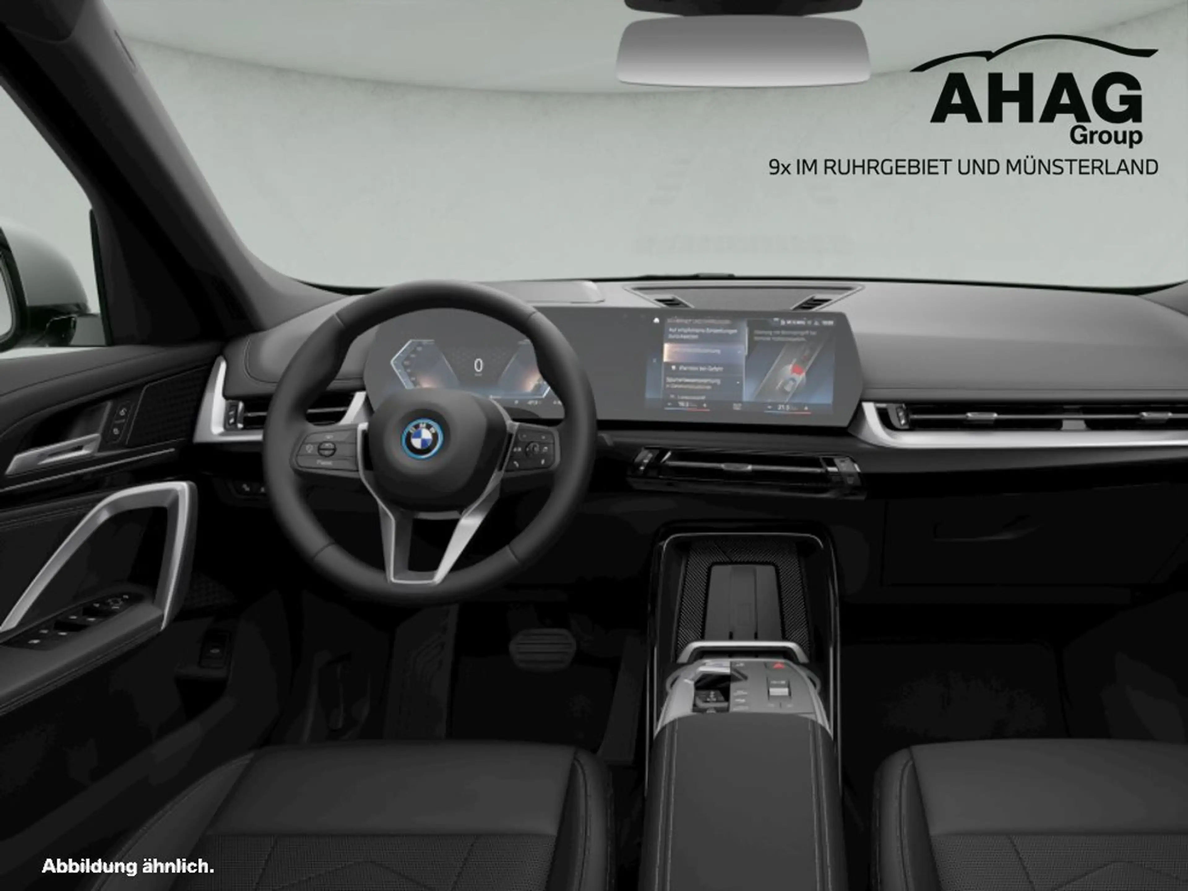 BMW iX1 xDrive30  xLine — photo 4