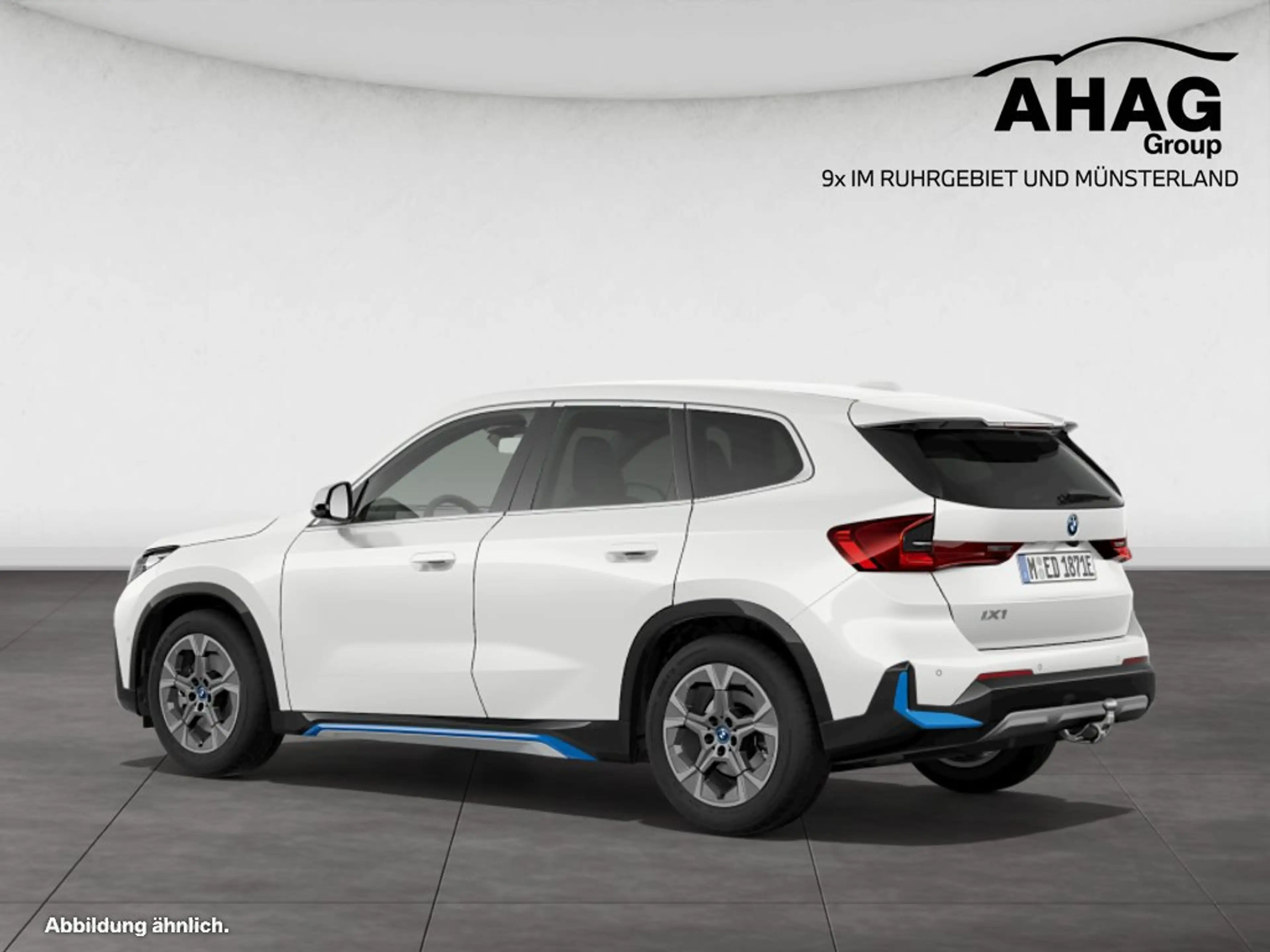 BMW iX1 xDrive30  xLine — photo 6