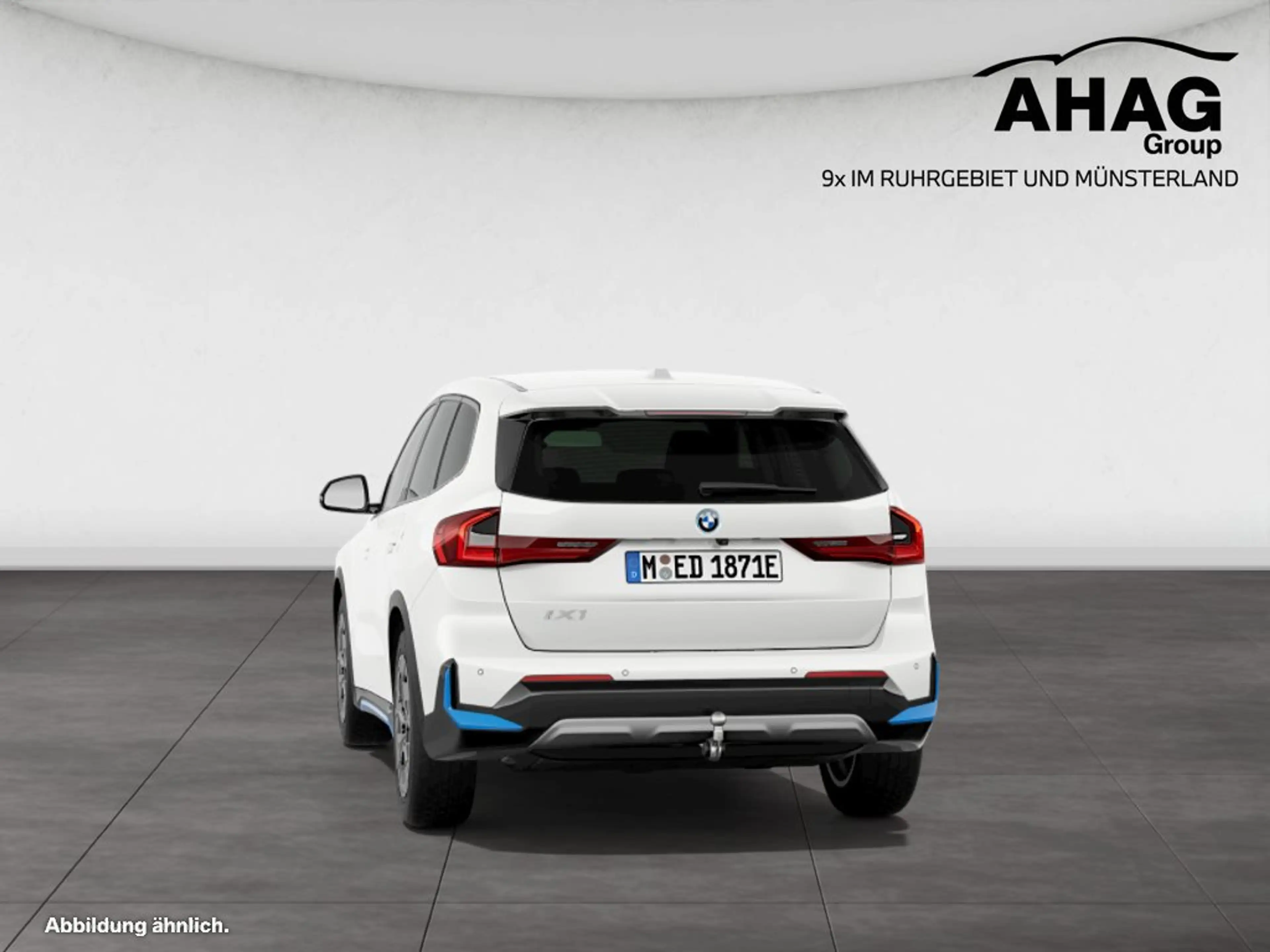 BMW iX1 xDrive30  xLine — photo 7