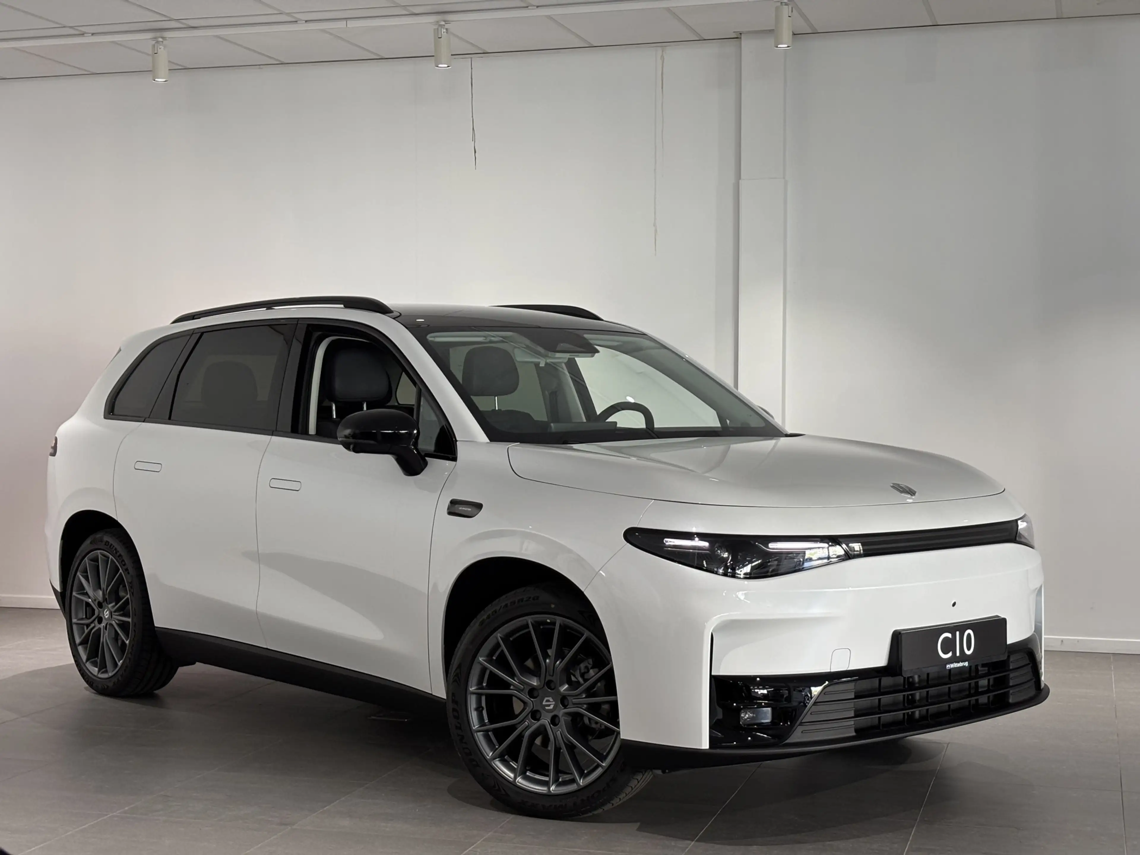 Leapmotor C10 Design REEV 28.4 kWh — photo 4