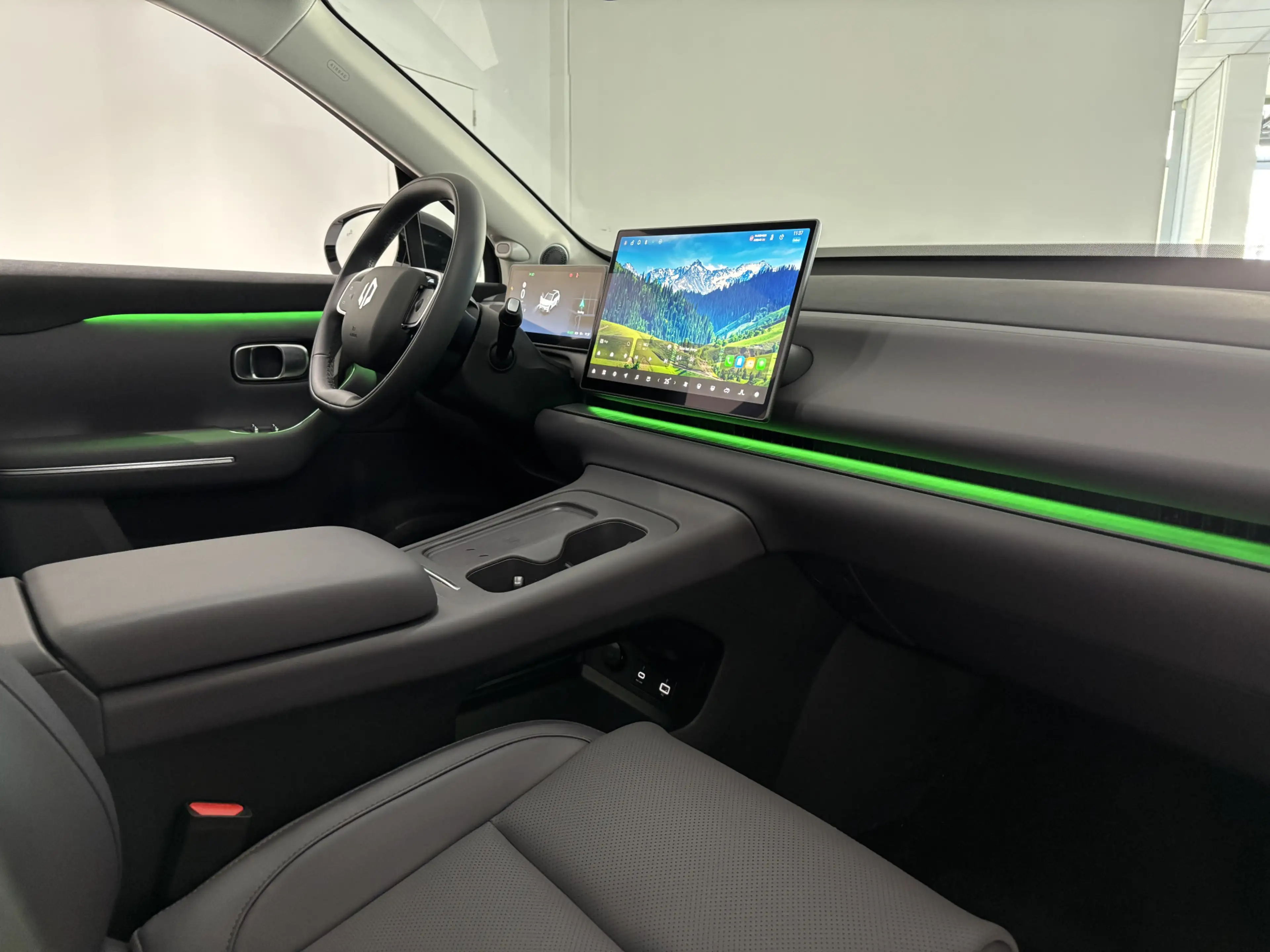 Leapmotor C10 Design REEV 28.4 kWh — photo 5