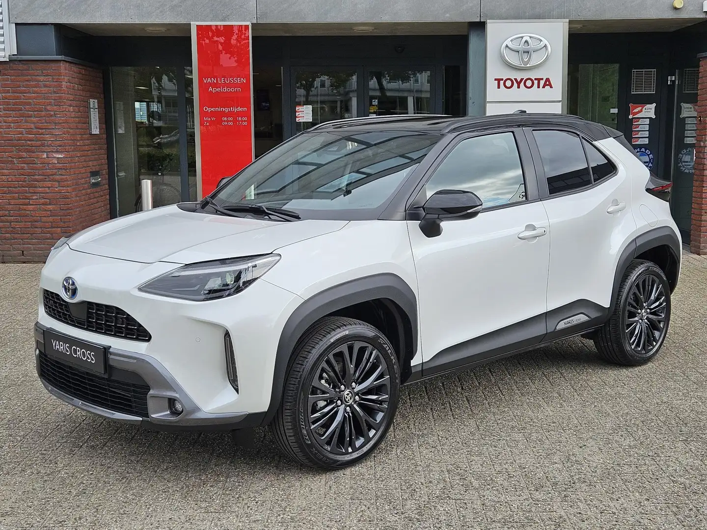 Toyota Yaris Cross 1.5 HYBRID ADVENTURE BLIND SPOT PARK-SENSOREN HEAD Blanco - 1