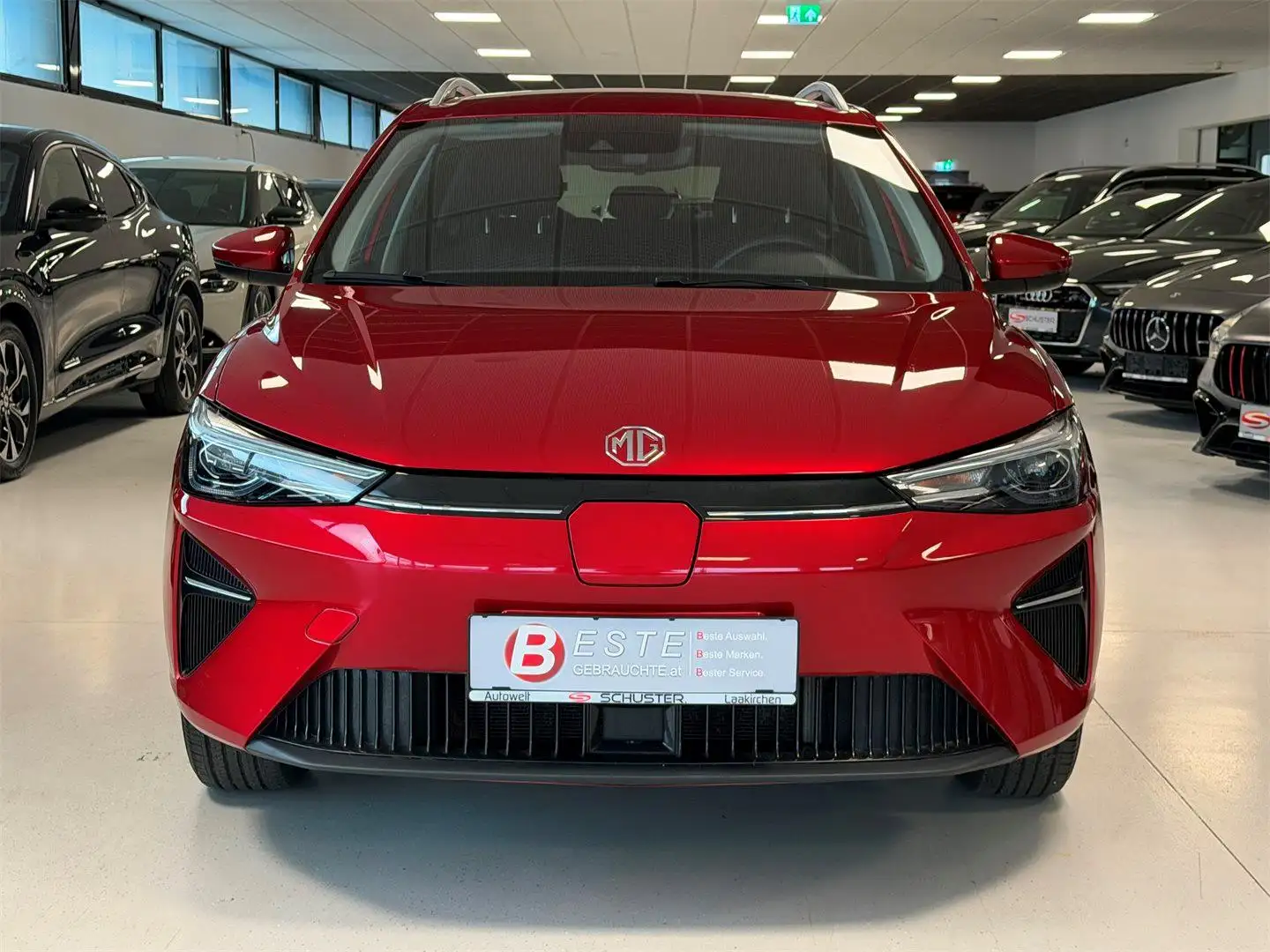 MG MG5 EV Comfort 50,3 kWh Standard Reichweite Rot - 2