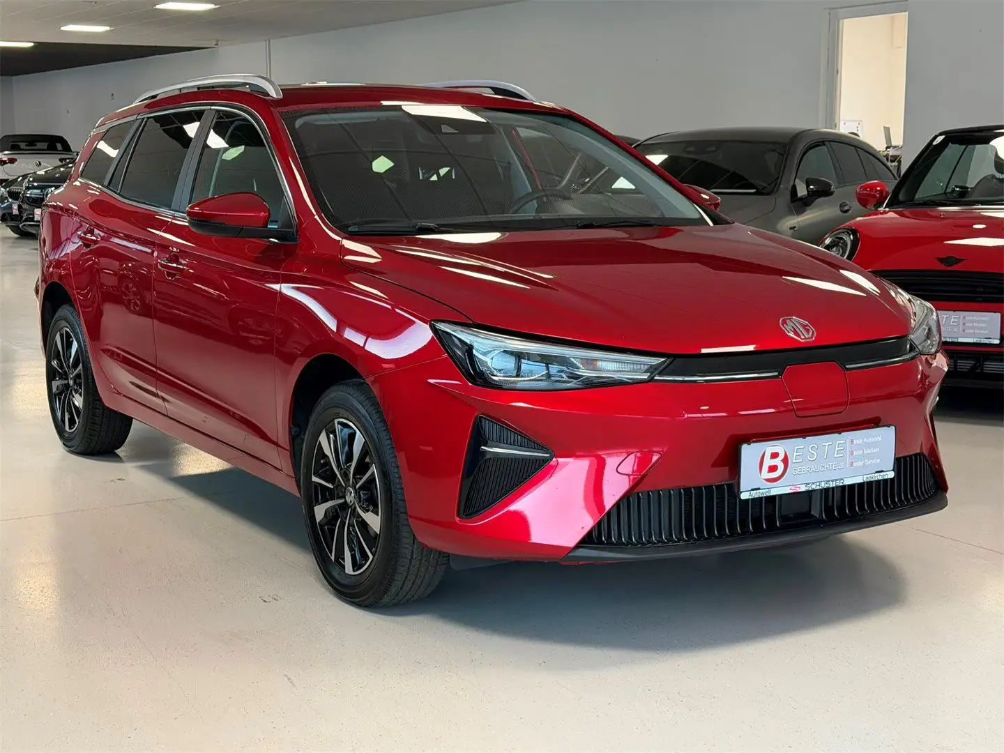MG MG5 EV Comfort 50,3 kWh Standard Reichweite Rot - 1