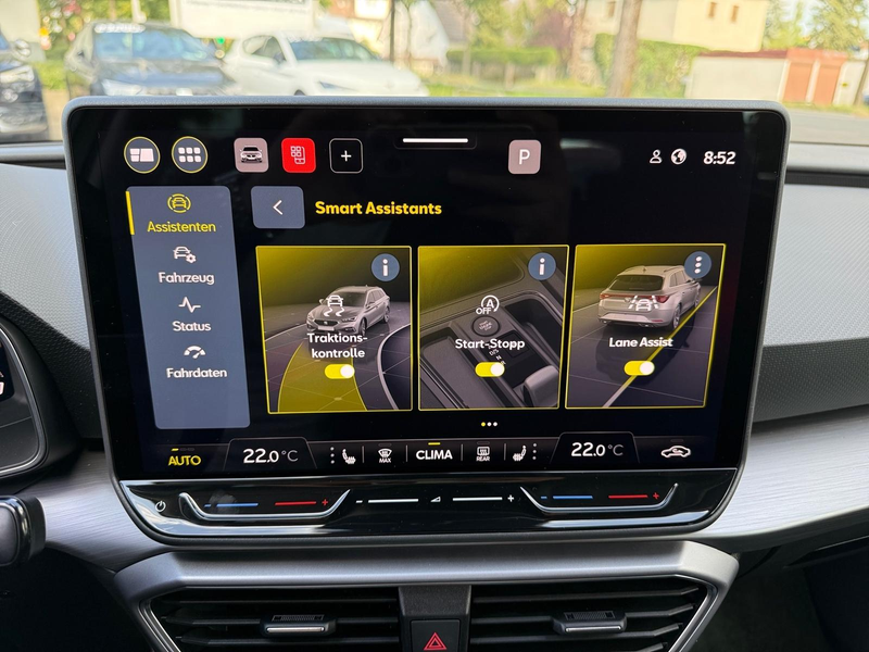 SEAT Leon Sportstourer 1.5 eTSI ACT DSG NAVI AHK ACC — photo 12