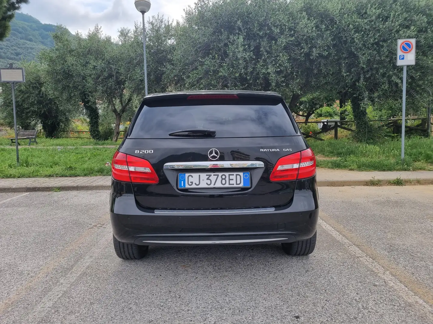 Mercedes-Benz B 200 Classe B - T242 ngd Premium Siyah - 2
