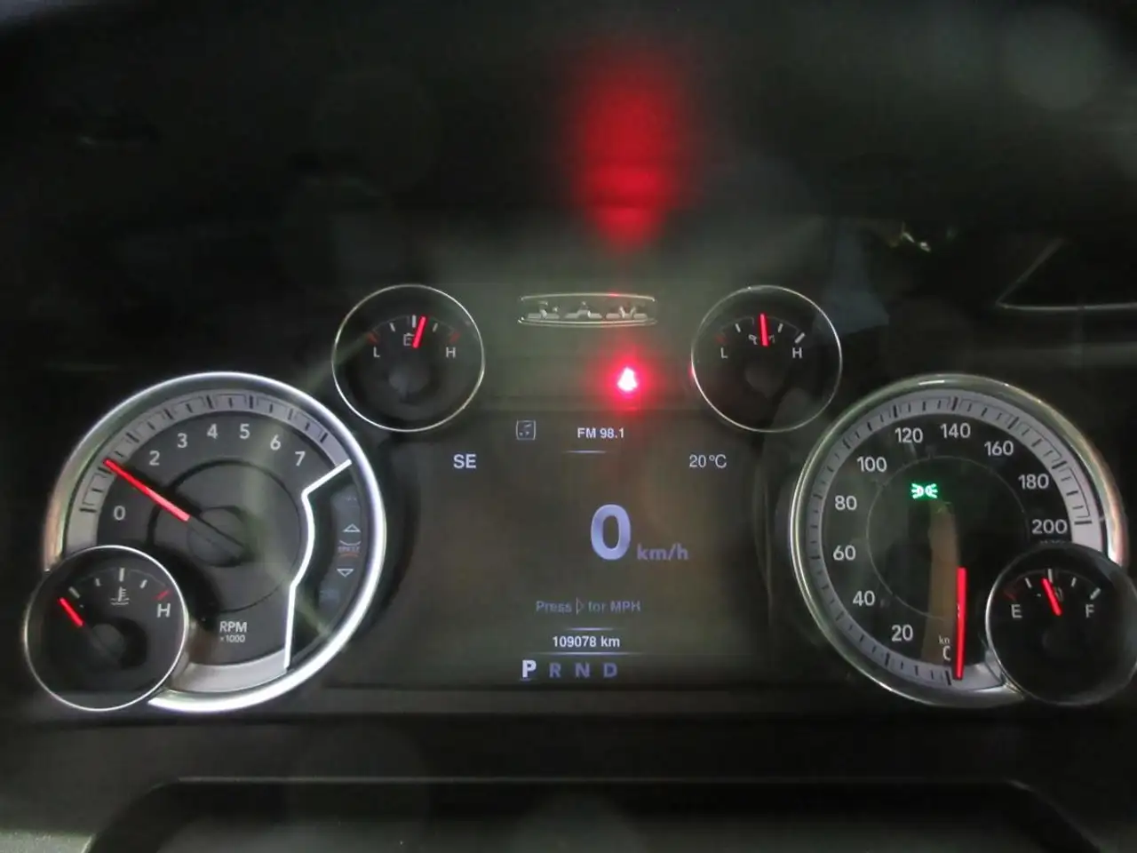 RAM 1500 снимка RAM 1500