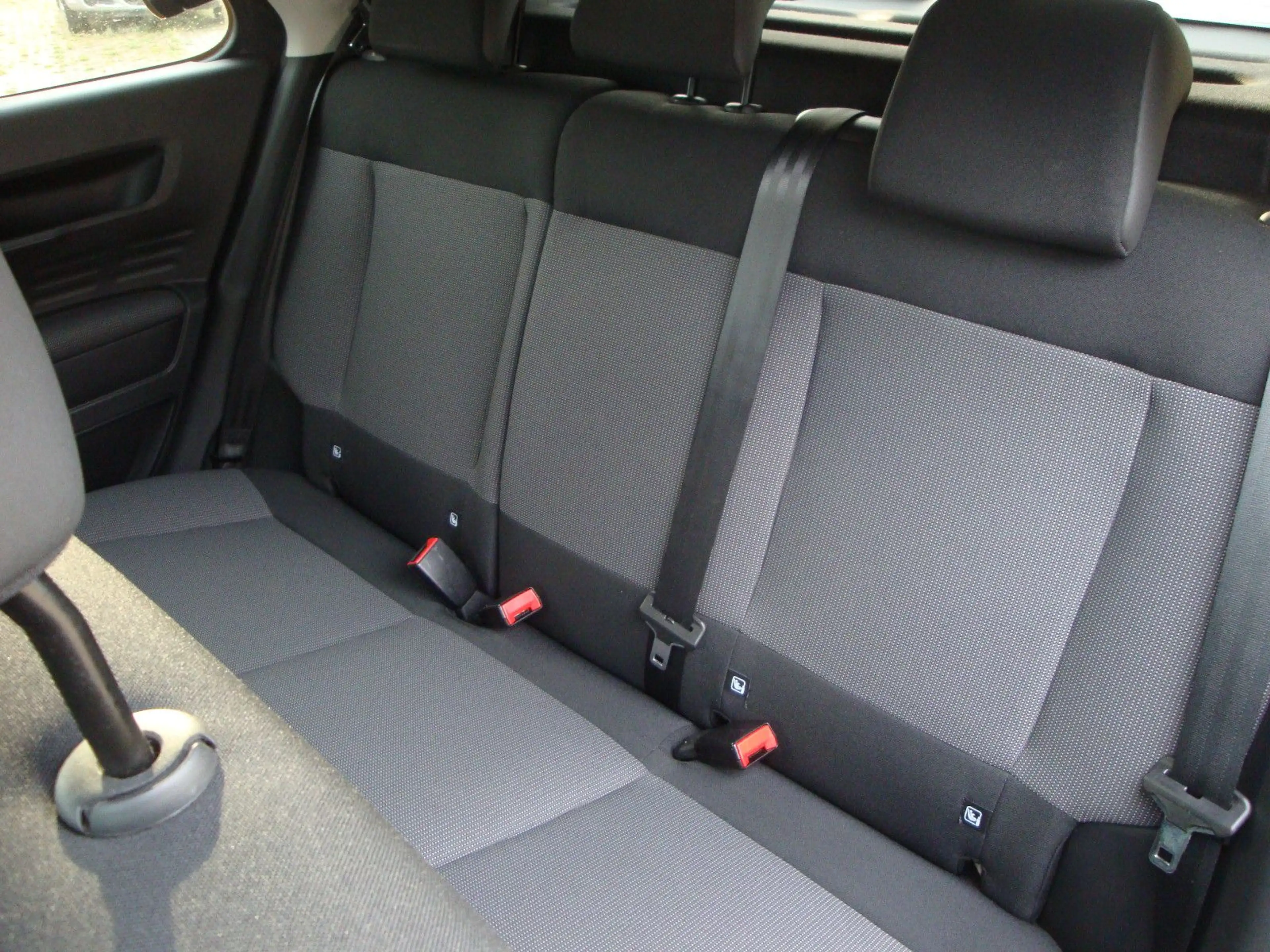 Citroen C4 Cactus Business Class — photo 11