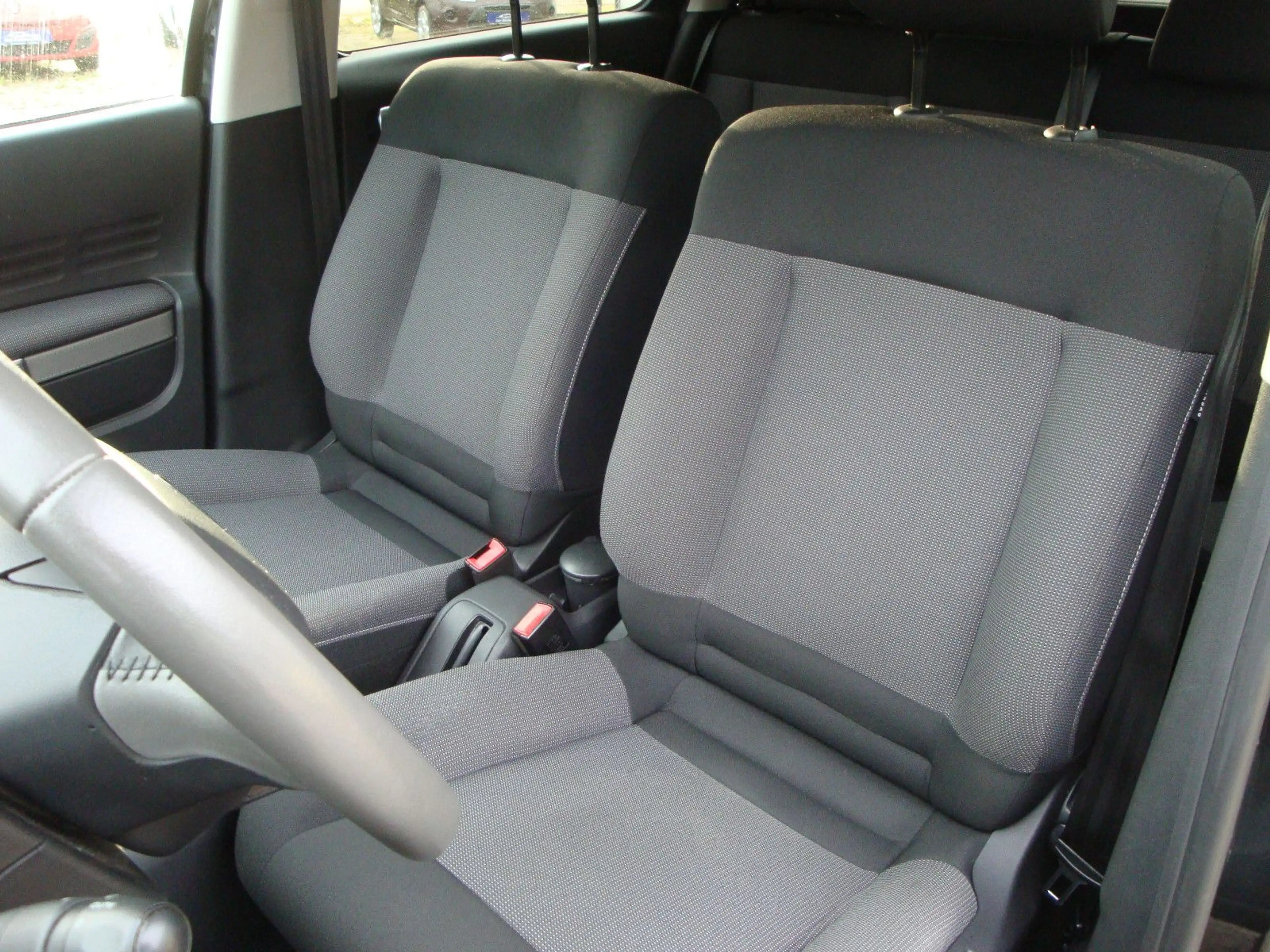 Citroen C4 Cactus Business Class — photo 13
