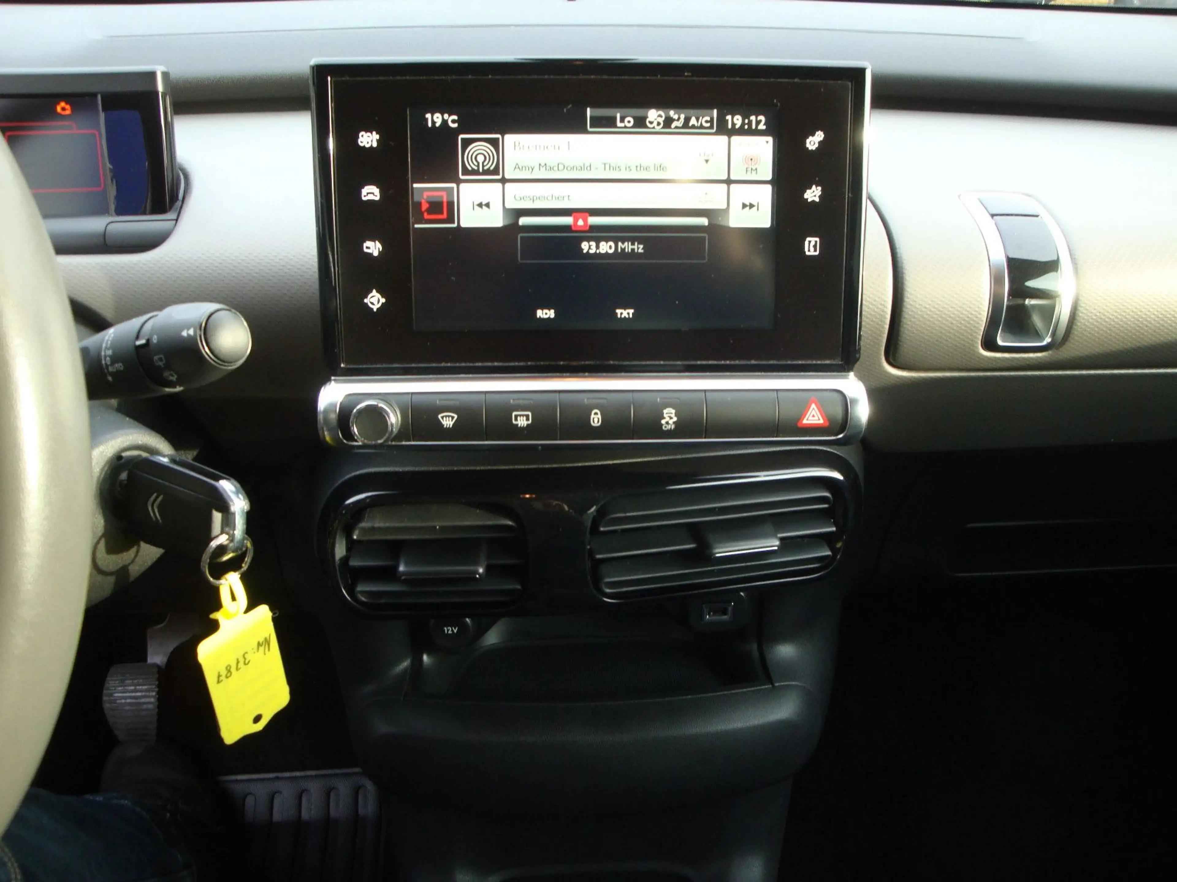 Citroen C4 Cactus Business Class — photo 15