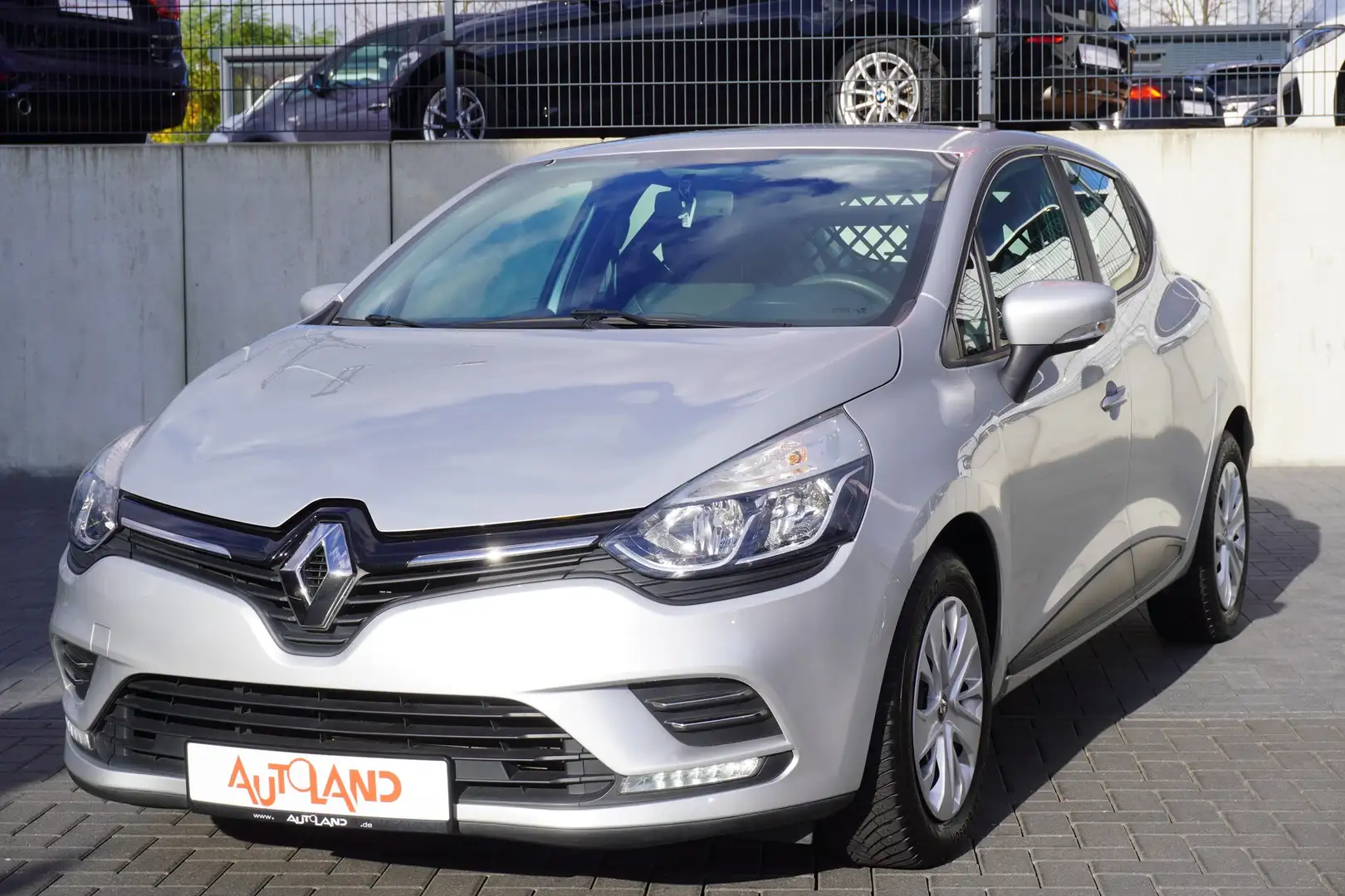 Renault Clio Cargo 1.2 Extra 2-Sitzer Sortimo Navi Klima Silver - 2