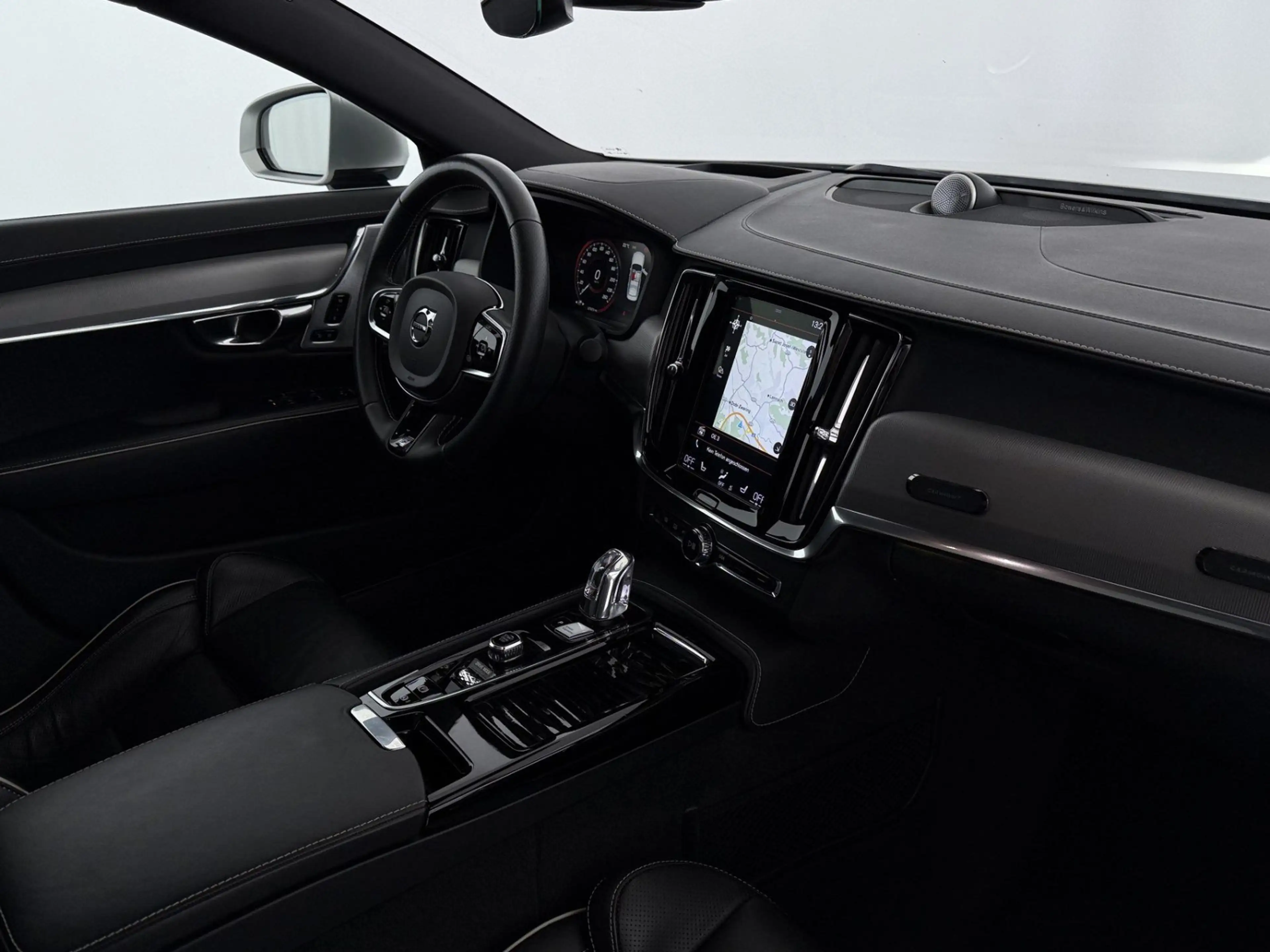 Volvo S90 T8 Twin Engine PHEV R Design AWD Aut LED SKY — photo 14