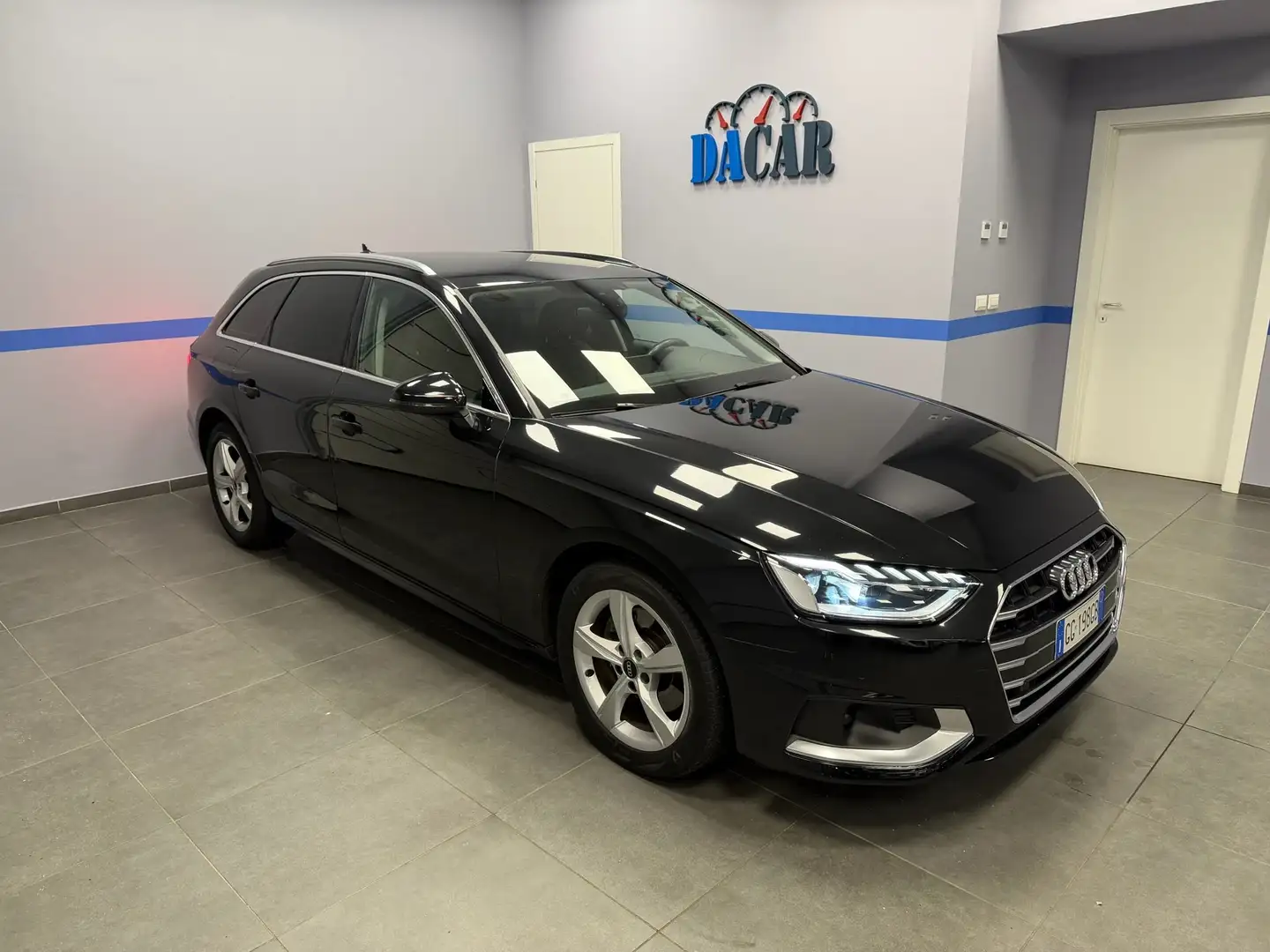 Audi A4 A4 Avant 2.0 Mhev Business Advanced 163cv s-tronic Zwart - 1