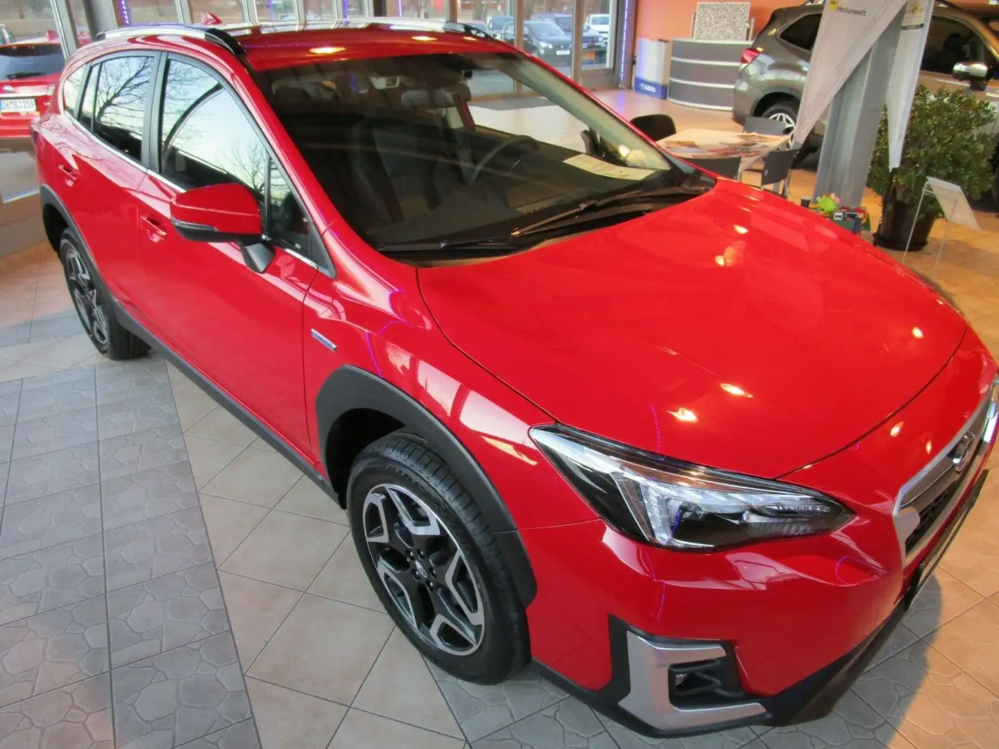 Subaru XV 2.0ie Comfort NAVI*LED*DAB+AZV Červená - 1
