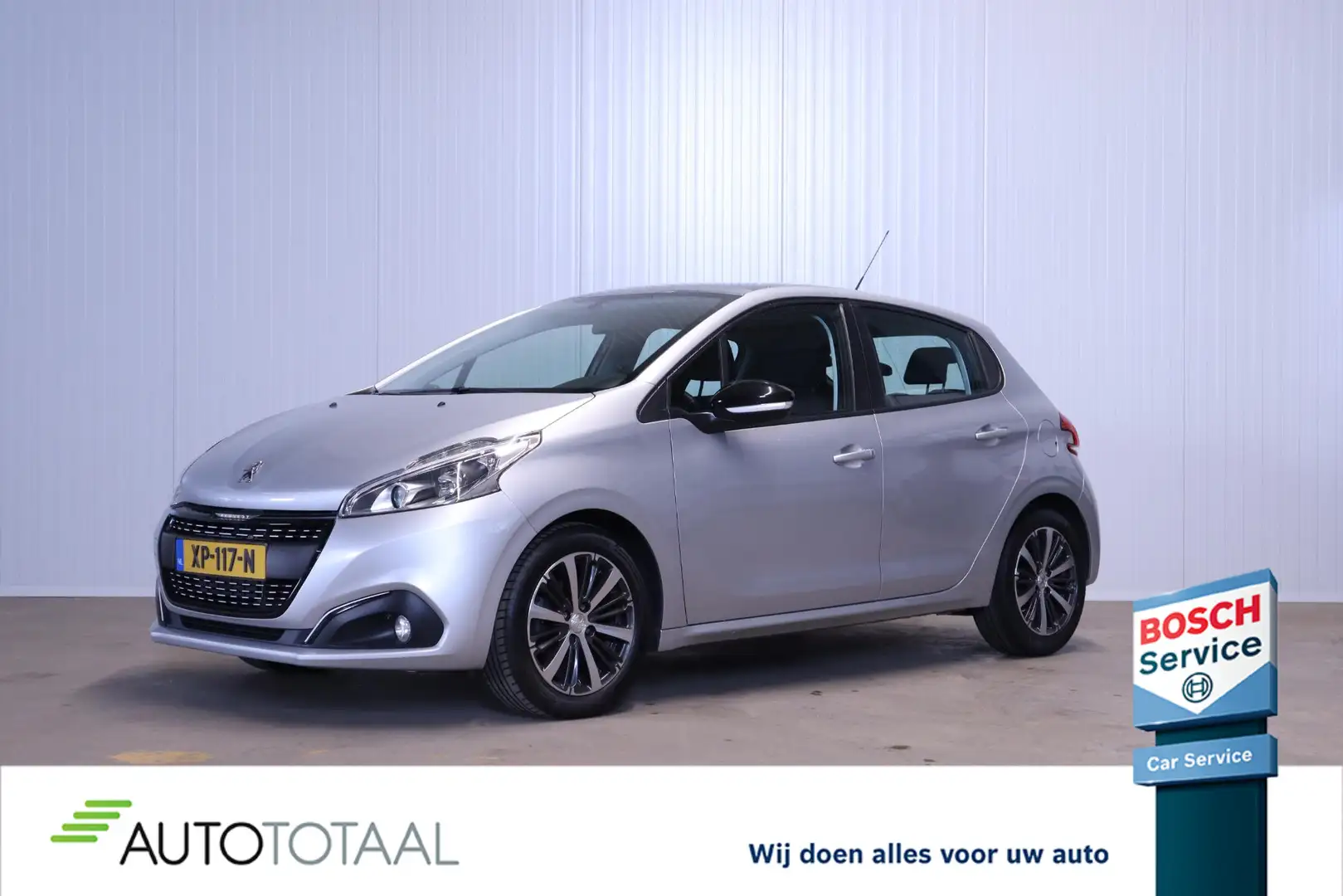 Peugeot 208 1.2 PureTech Blue Lease Executive Gris - 1