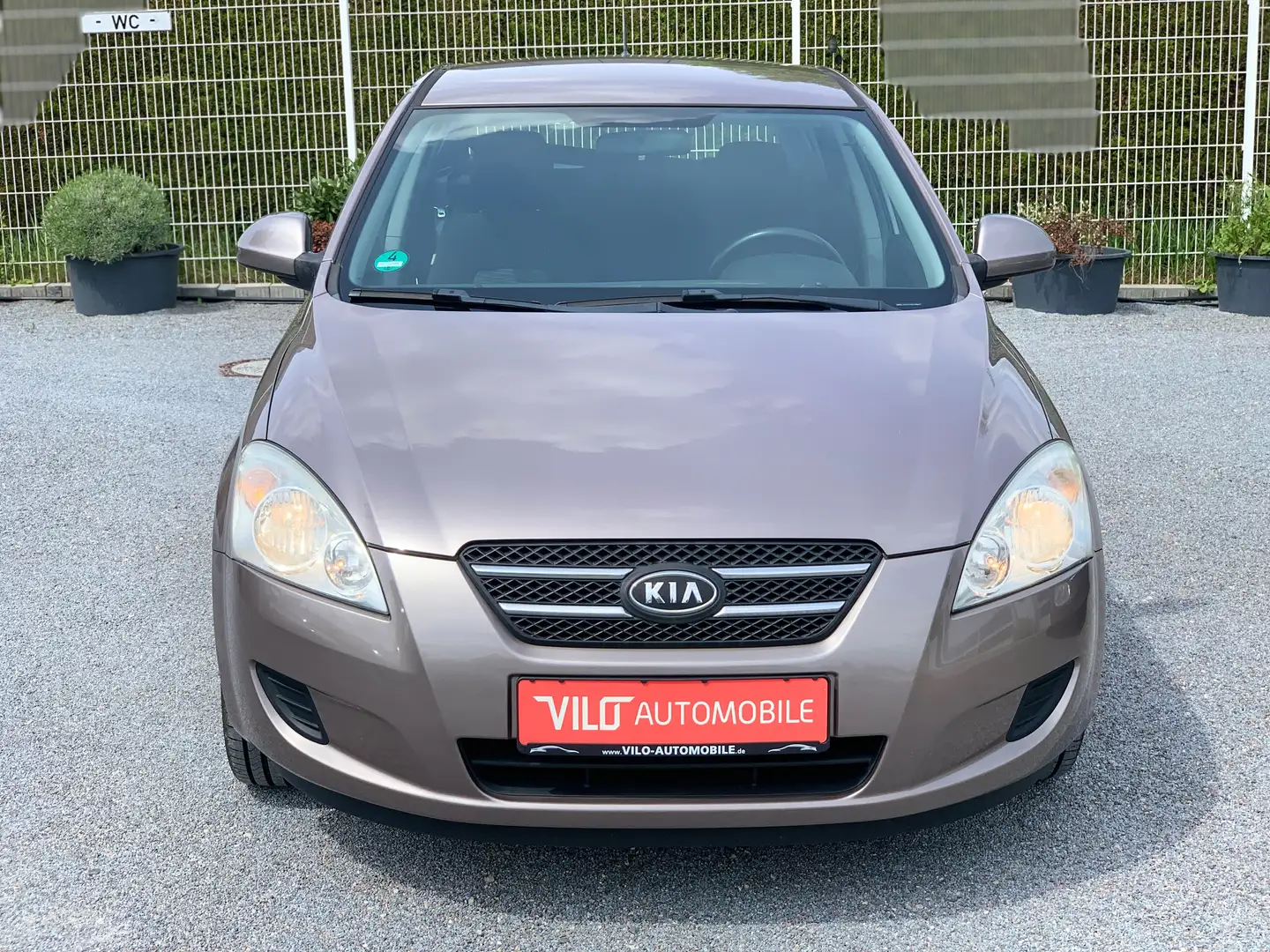 Kia Ceed / cee'd /KLIMAANLAGE/ABS/ZV/ALUFELGEN/WiRä/EURO4/TÜV bež - 2