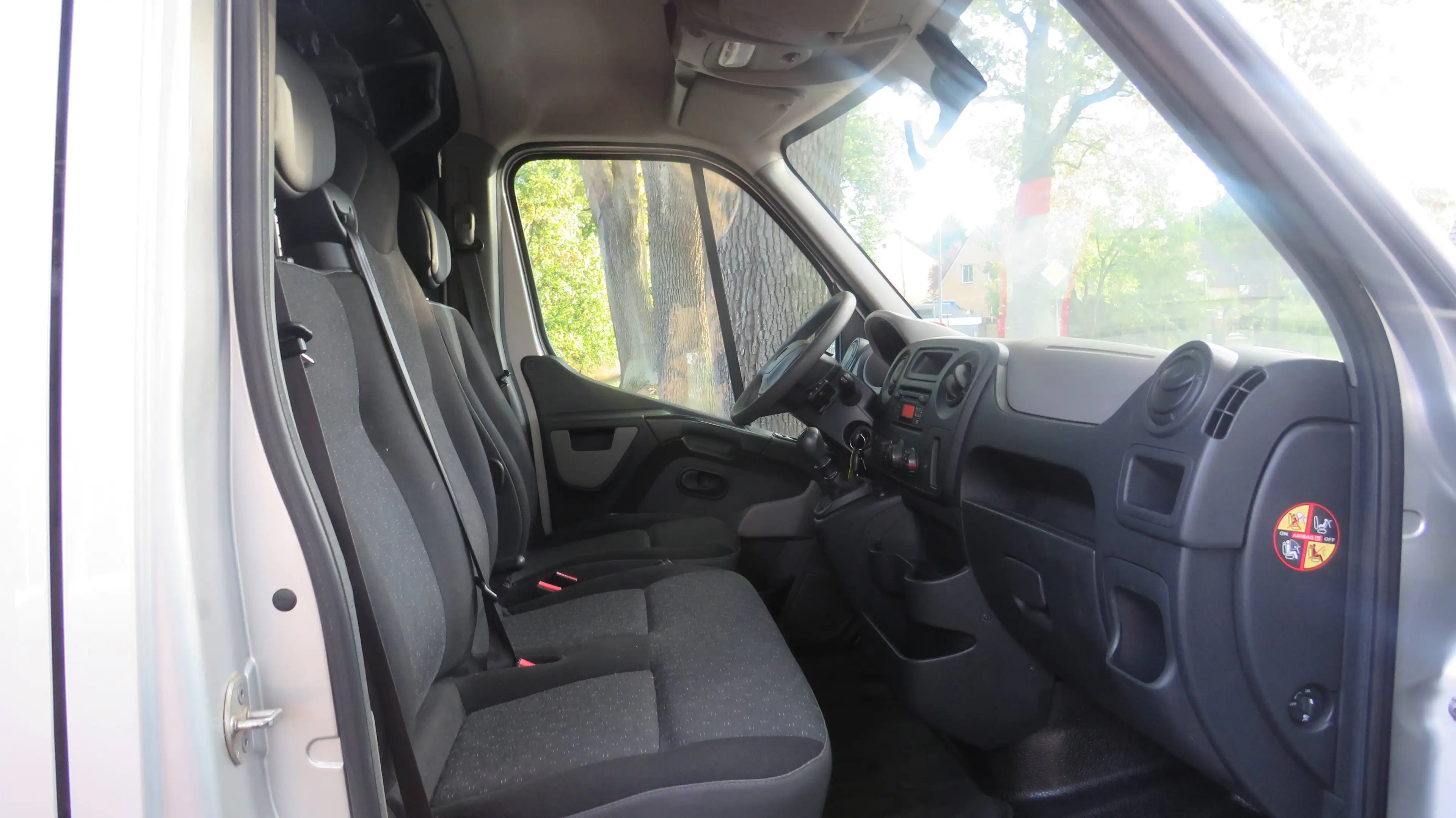 Opel Movano HKa L2H2 3,3t — photo 13