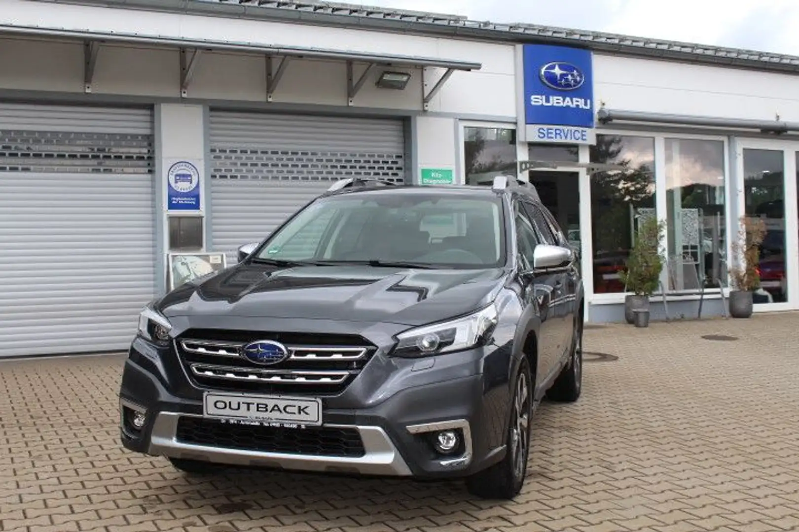 Subaru OUTBACK Outback Platinum Gris - 2