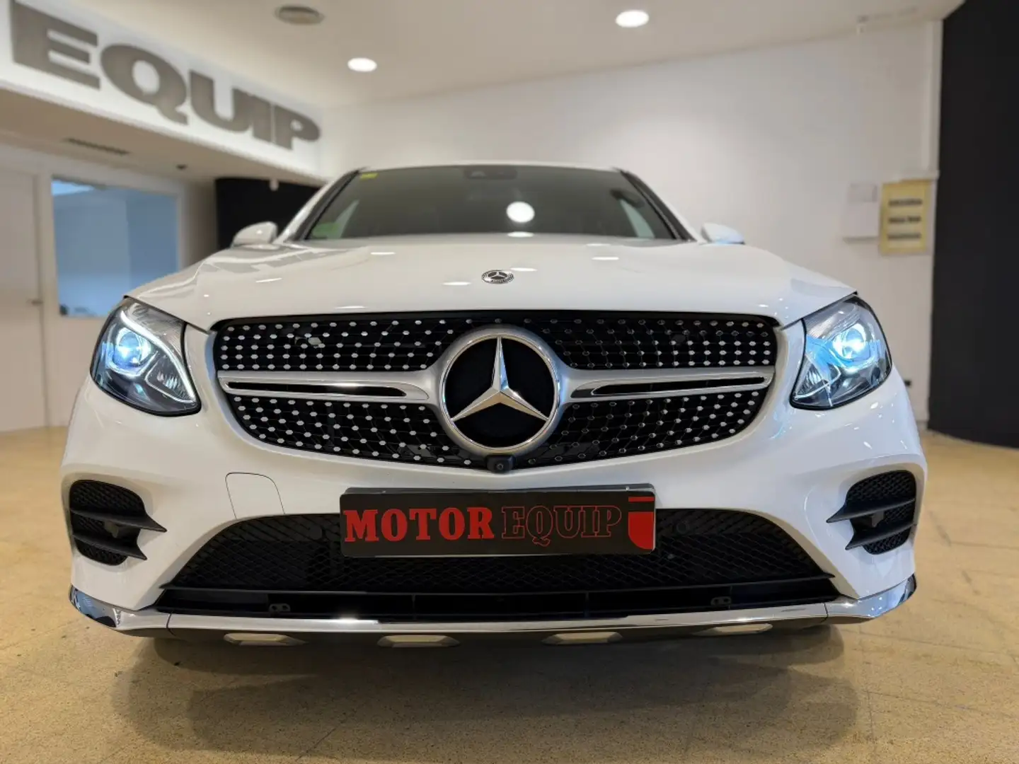 Mercedes-Benz GLC 220 Coupé 220d 4Matic Aut. Blanco - 2