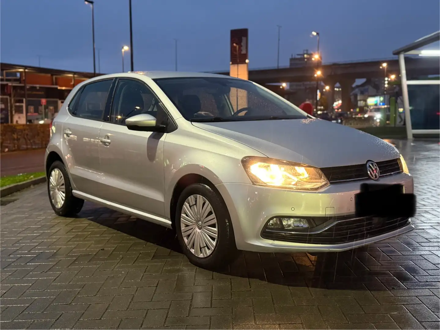 Volkswagen Polo 1.2 TSI 90 BlueMotion Technology Série Spéciale - 2
