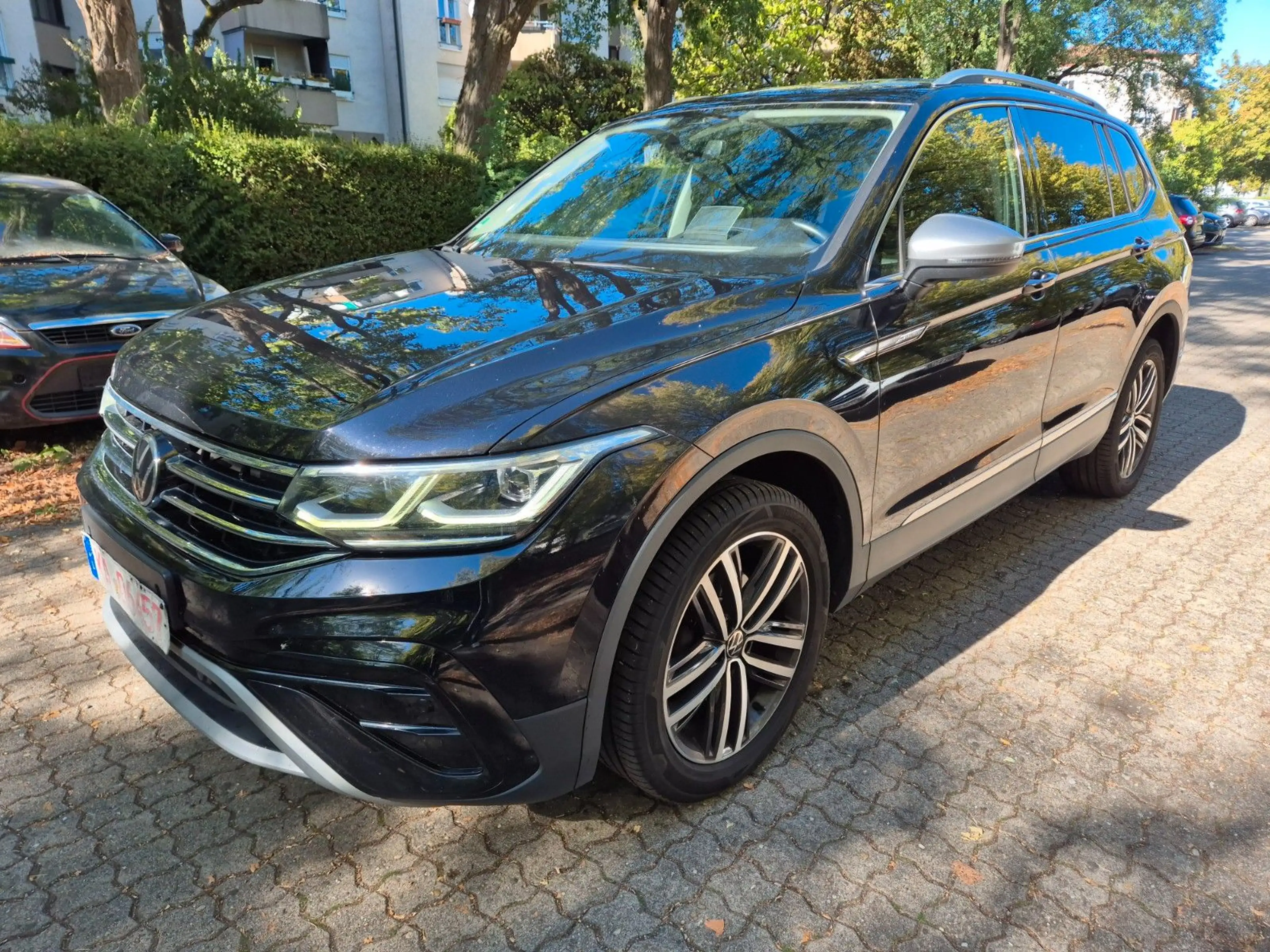 Volkswagen Tiguan Allspace 2.0TDIElegance 4MAlcant 16999NETT